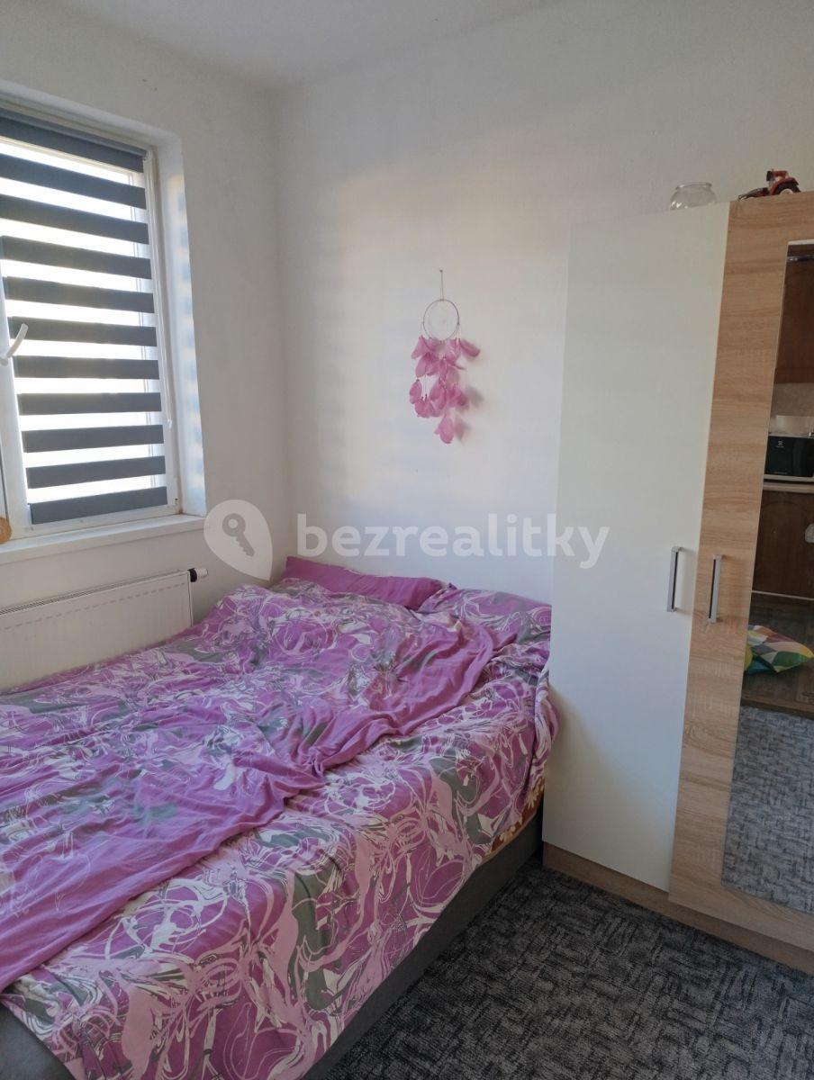 Prodej bytu 3+1 77 m², 28. října, Křinec, Středočeský kraj