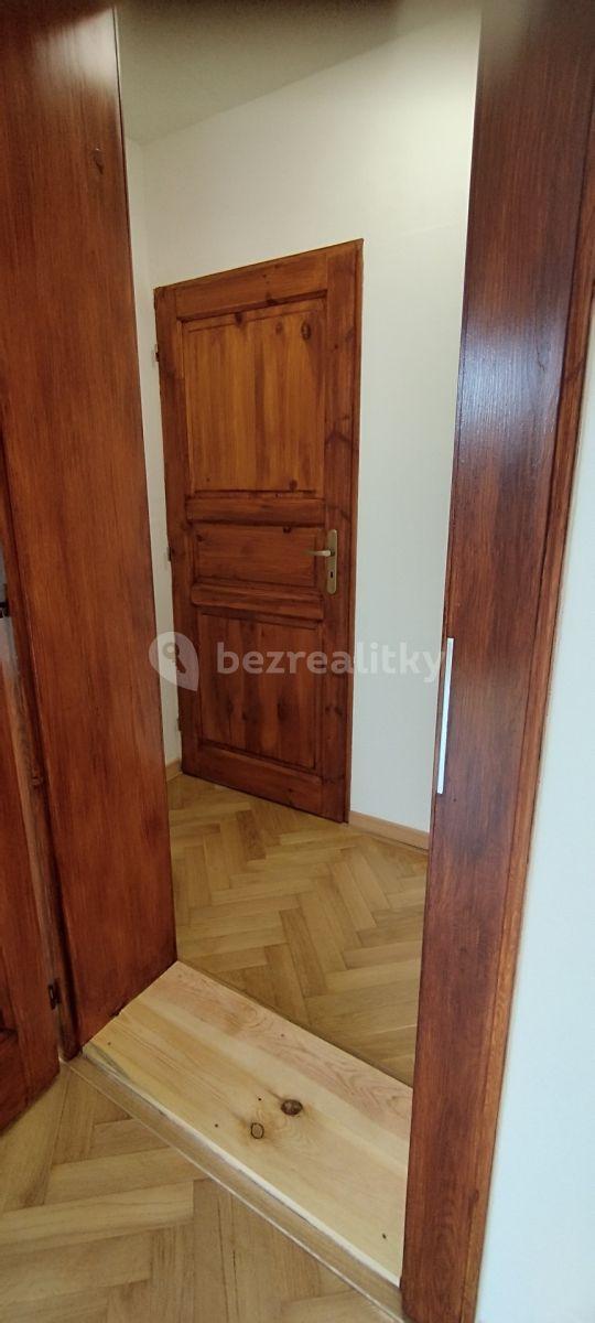 Pronájem bytu 4+1 110 m², Na Liškově, Křenovice, Jihomoravský kraj