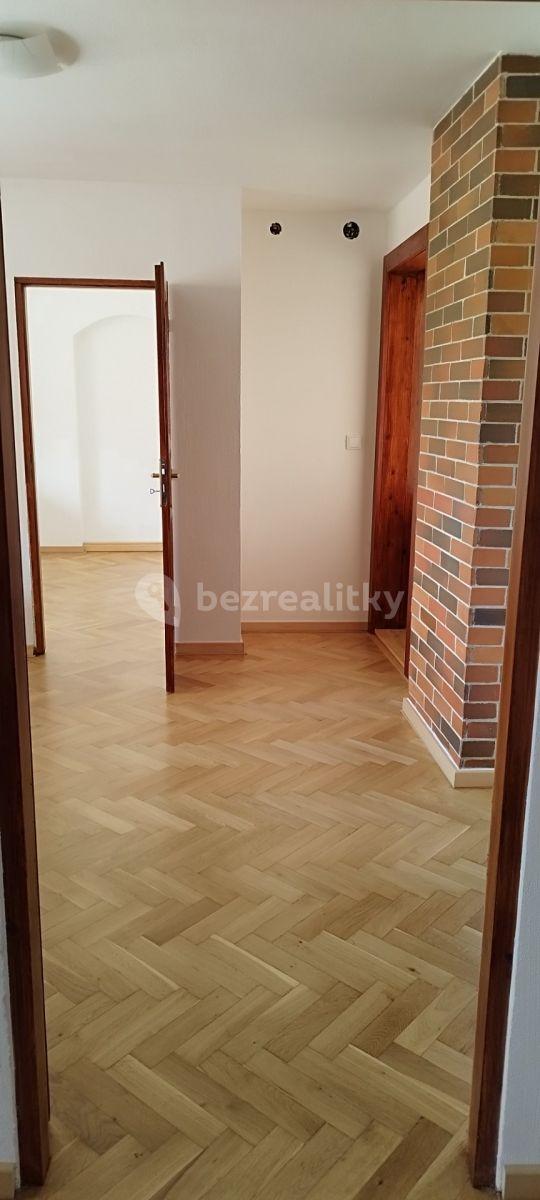 Pronájem bytu 4+1 110 m², Na Liškově, Křenovice, Jihomoravský kraj