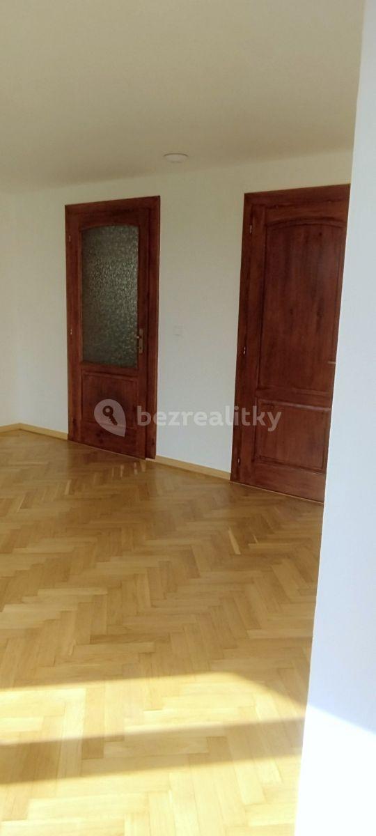 Pronájem bytu 4+1 110 m², Na Liškově, Křenovice, Jihomoravský kraj