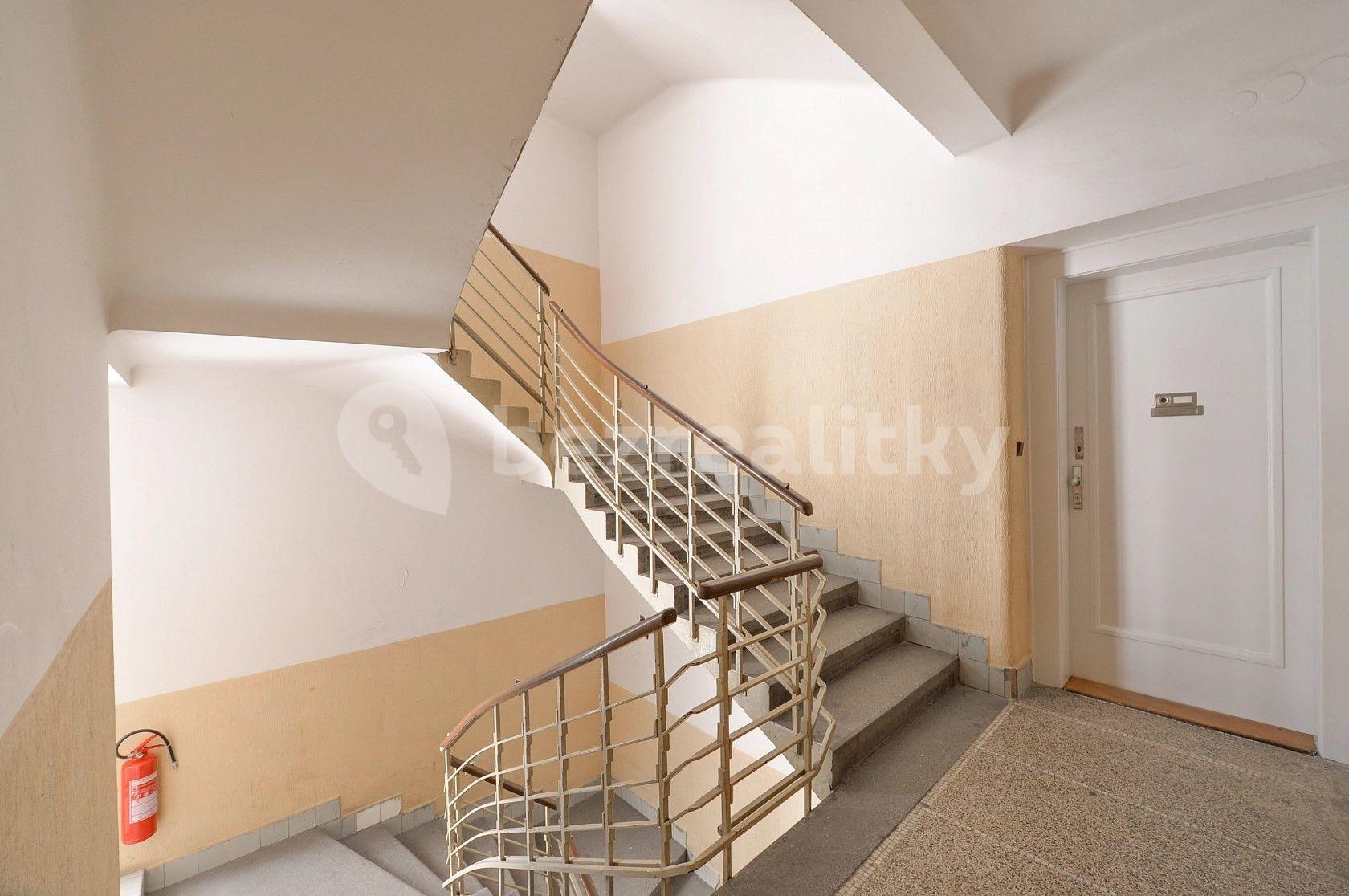 Prodej bytu 1+kk 38 m², Jugoslávských partyzánů, Praha, Praha