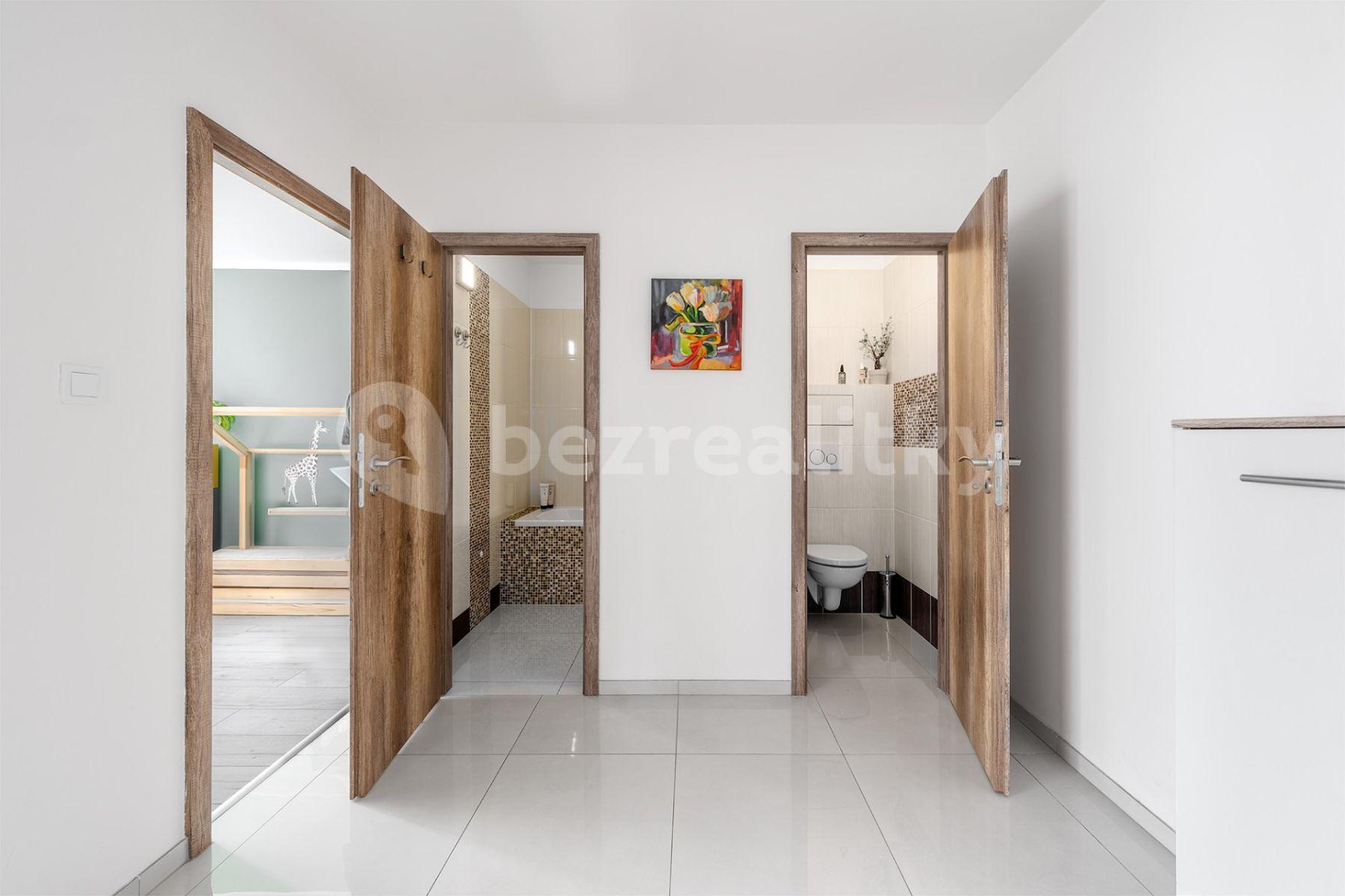 Pronájem bytu 3+kk 79 m², Přecechtělova, Praha, Praha