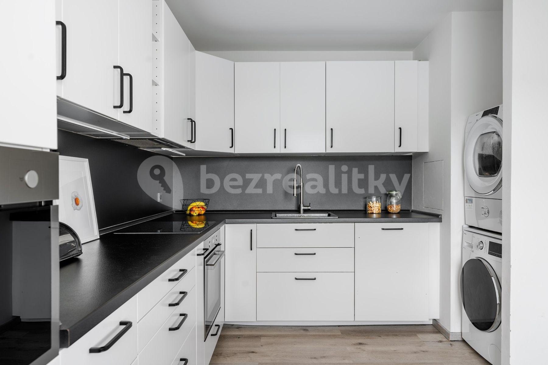 Pronájem bytu 3+kk 79 m², Přecechtělova, Praha, Praha