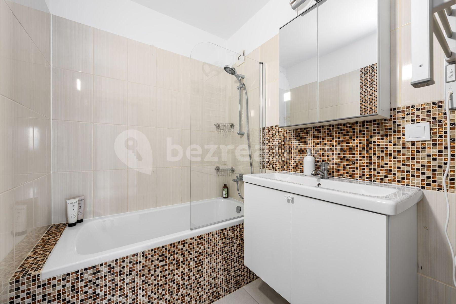 Pronájem bytu 3+kk 79 m², Přecechtělova, Praha, Praha