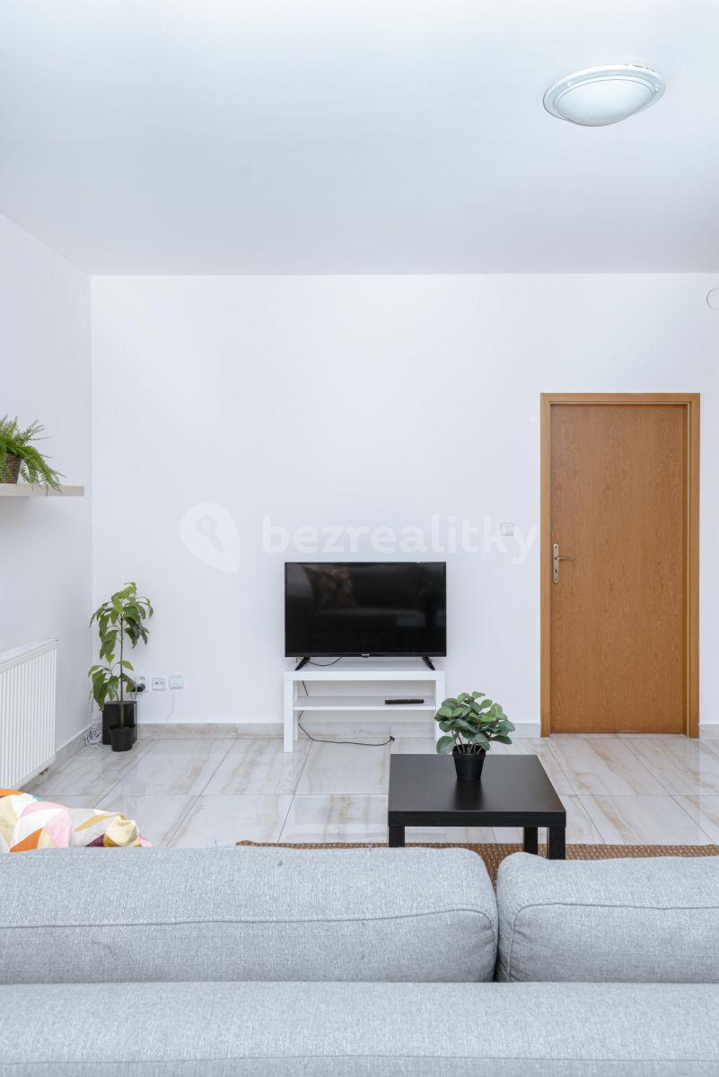 Pronájem bytu 3+1 111 m², K Zámku, Praha, Praha