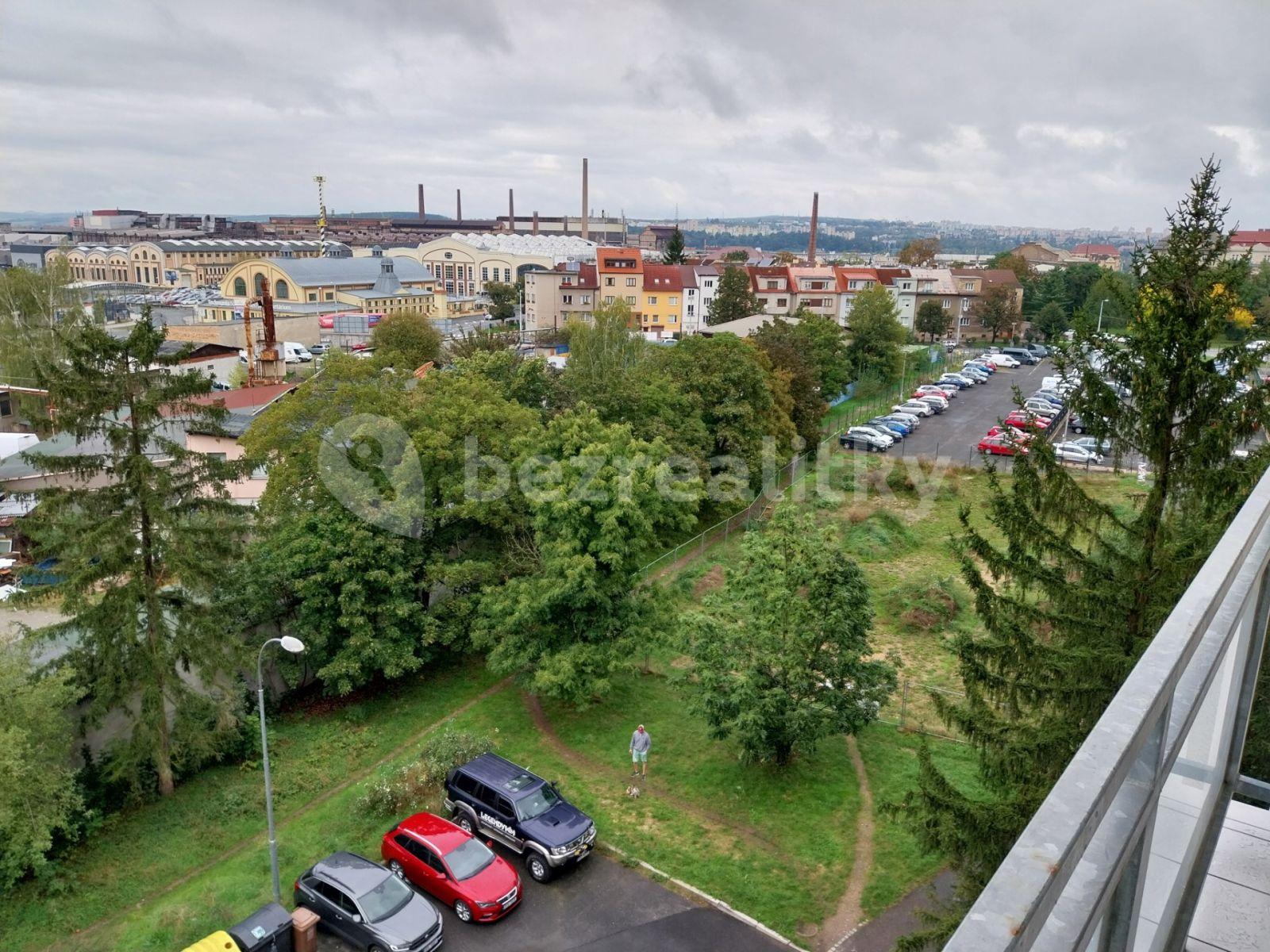 Pronájem bytu 3+1 81 m², Karla Vokáče, Plzeň, Plzeňský kraj