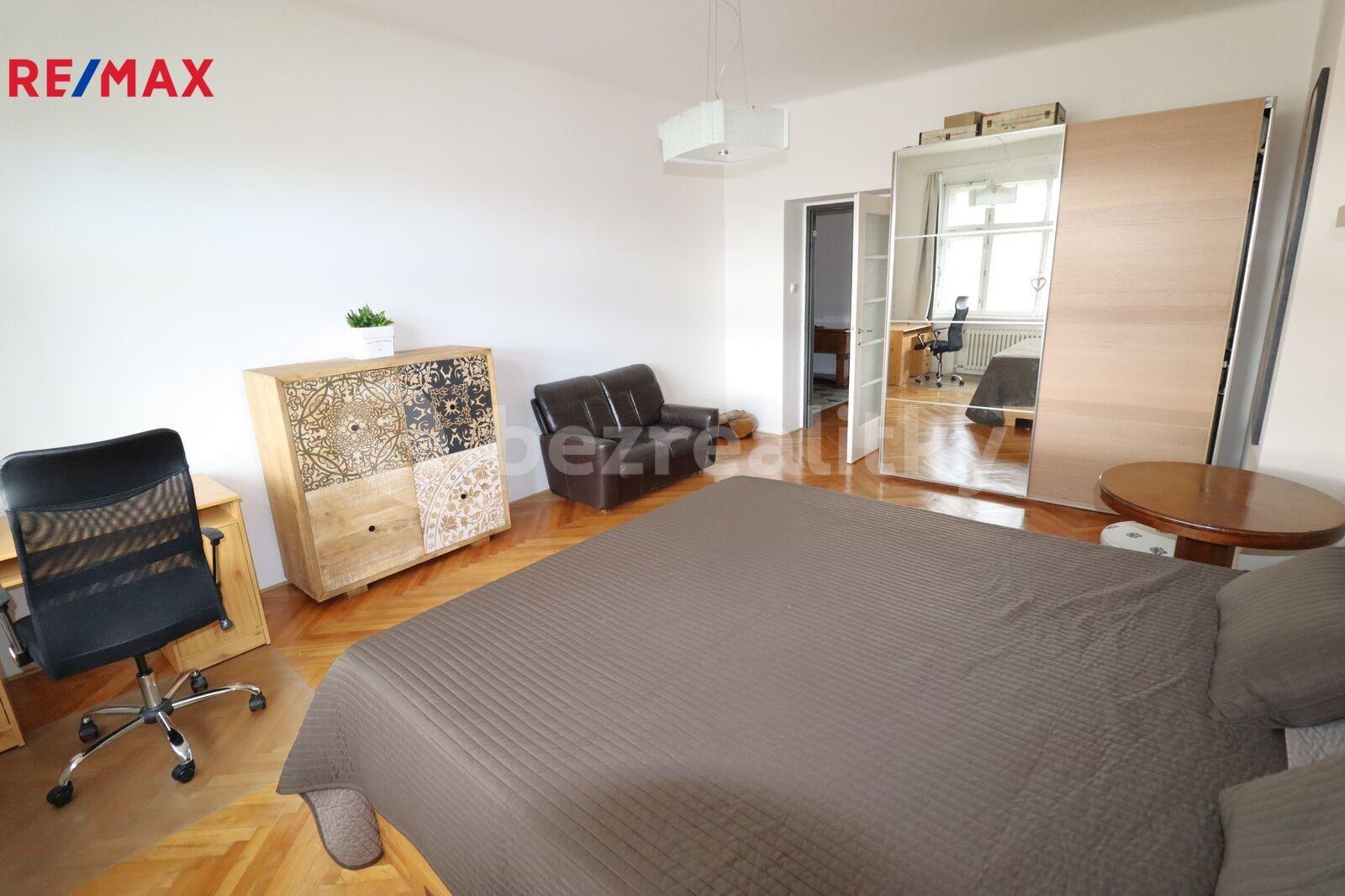 Pronájem bytu 3+1 92 m², Štefánikova, Praha, Praha