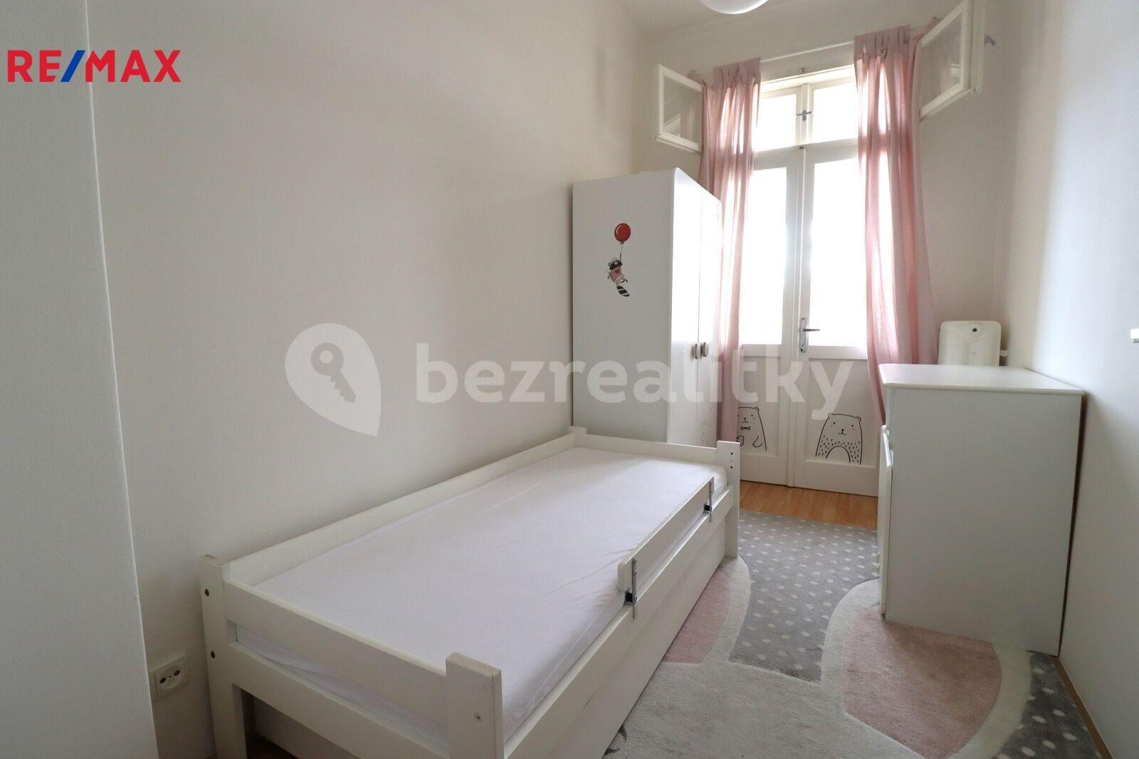 Pronájem bytu 3+1 92 m², Štefánikova, Praha, Praha