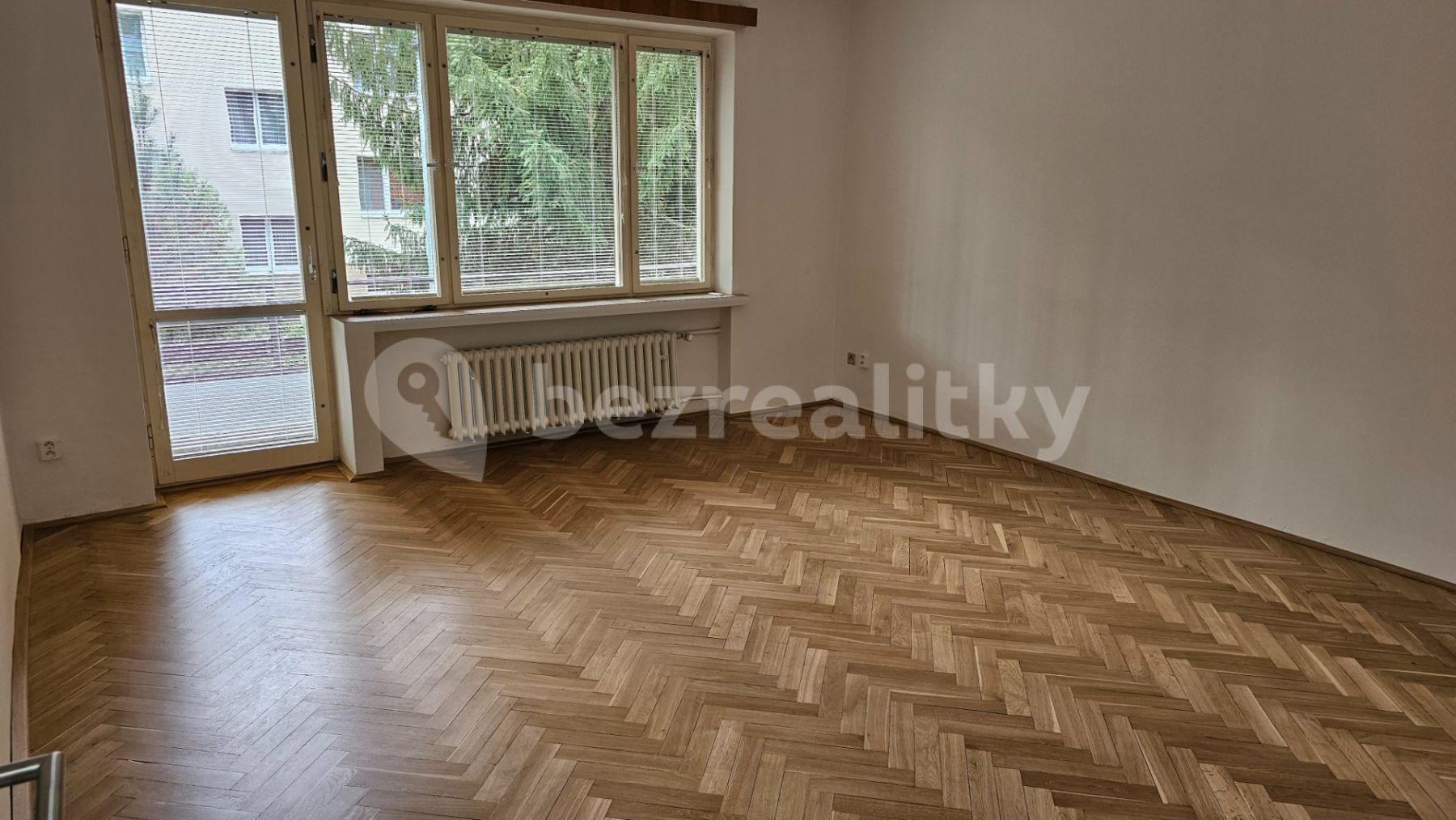 Pronájem bytu 3+1 78 m², Medinská, Praha, Praha