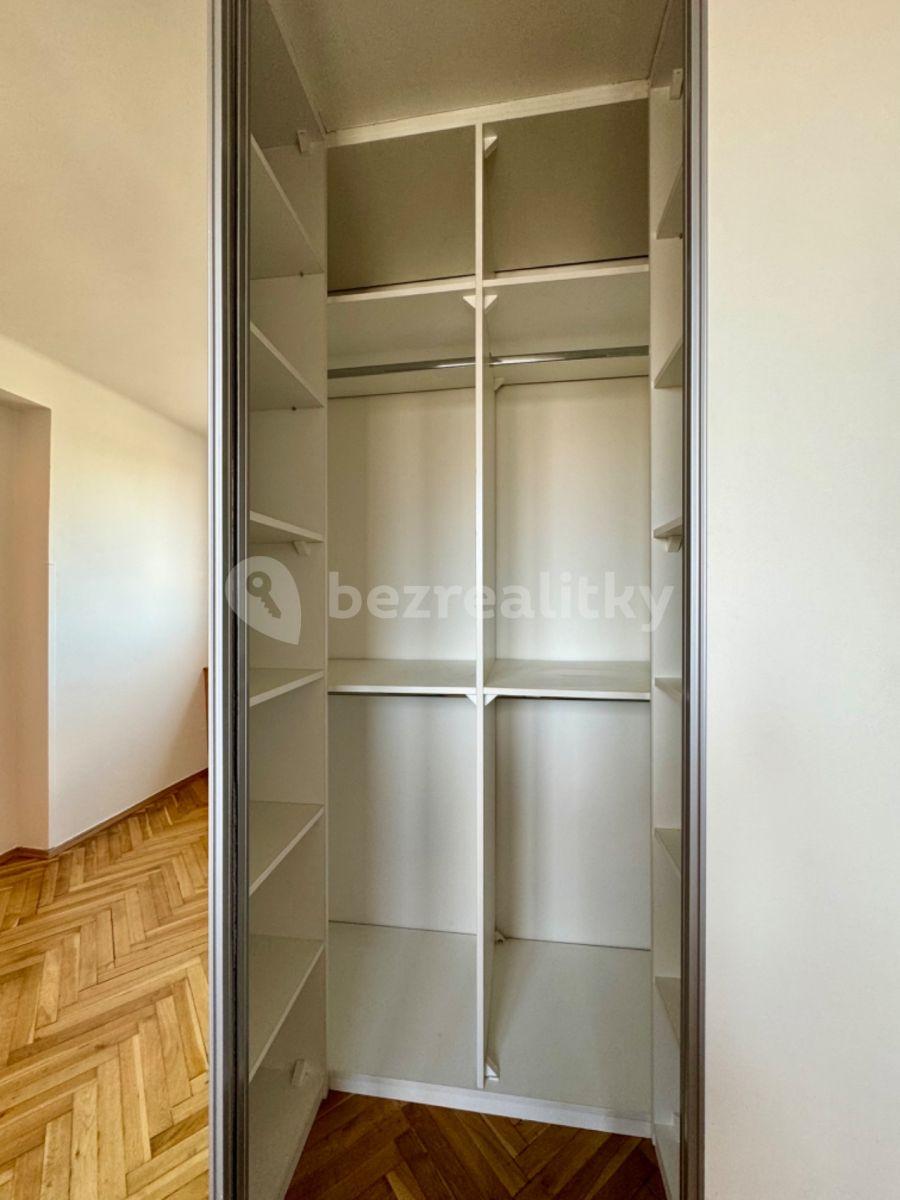 Pronájem bytu 2+kk 42 m², Přístavní, Praha, Praha