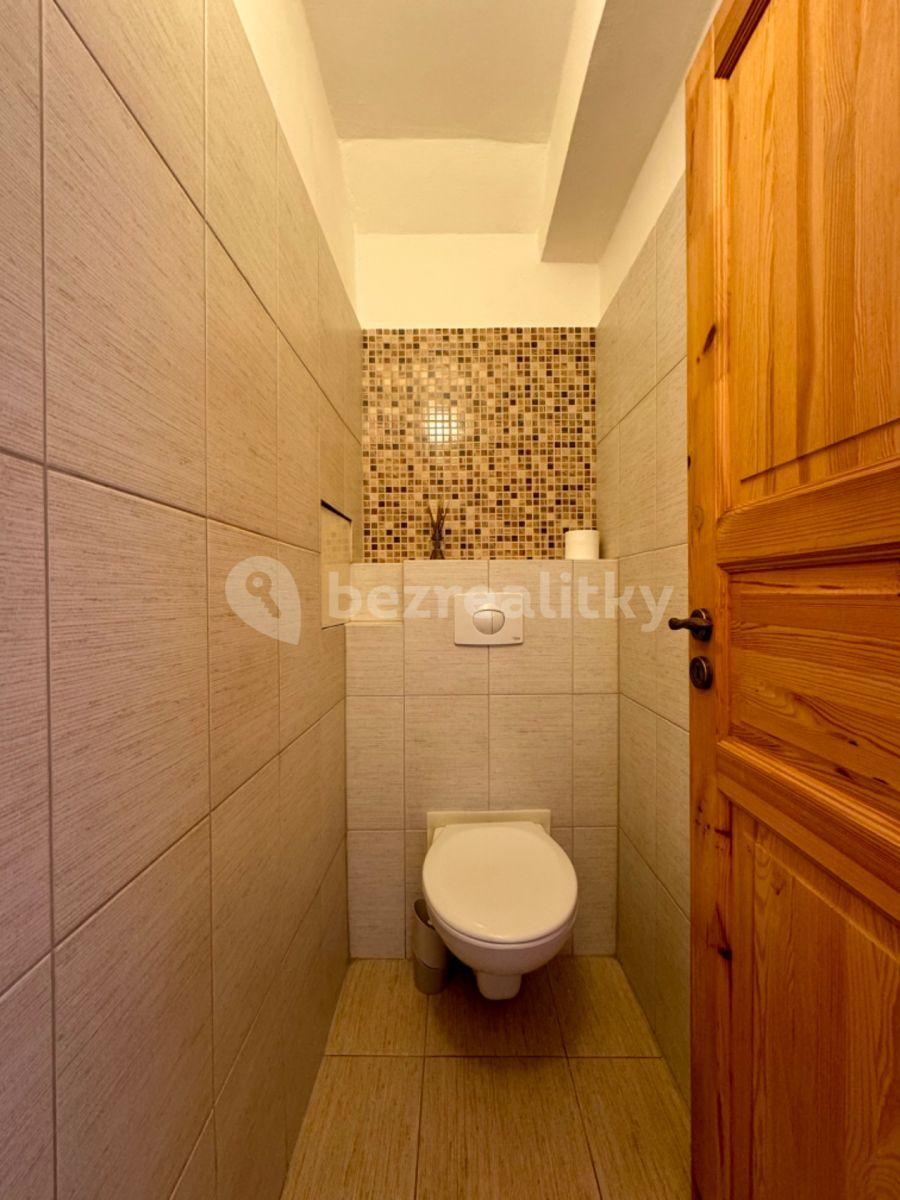 Pronájem bytu 2+kk 42 m², Přístavní, Praha, Praha