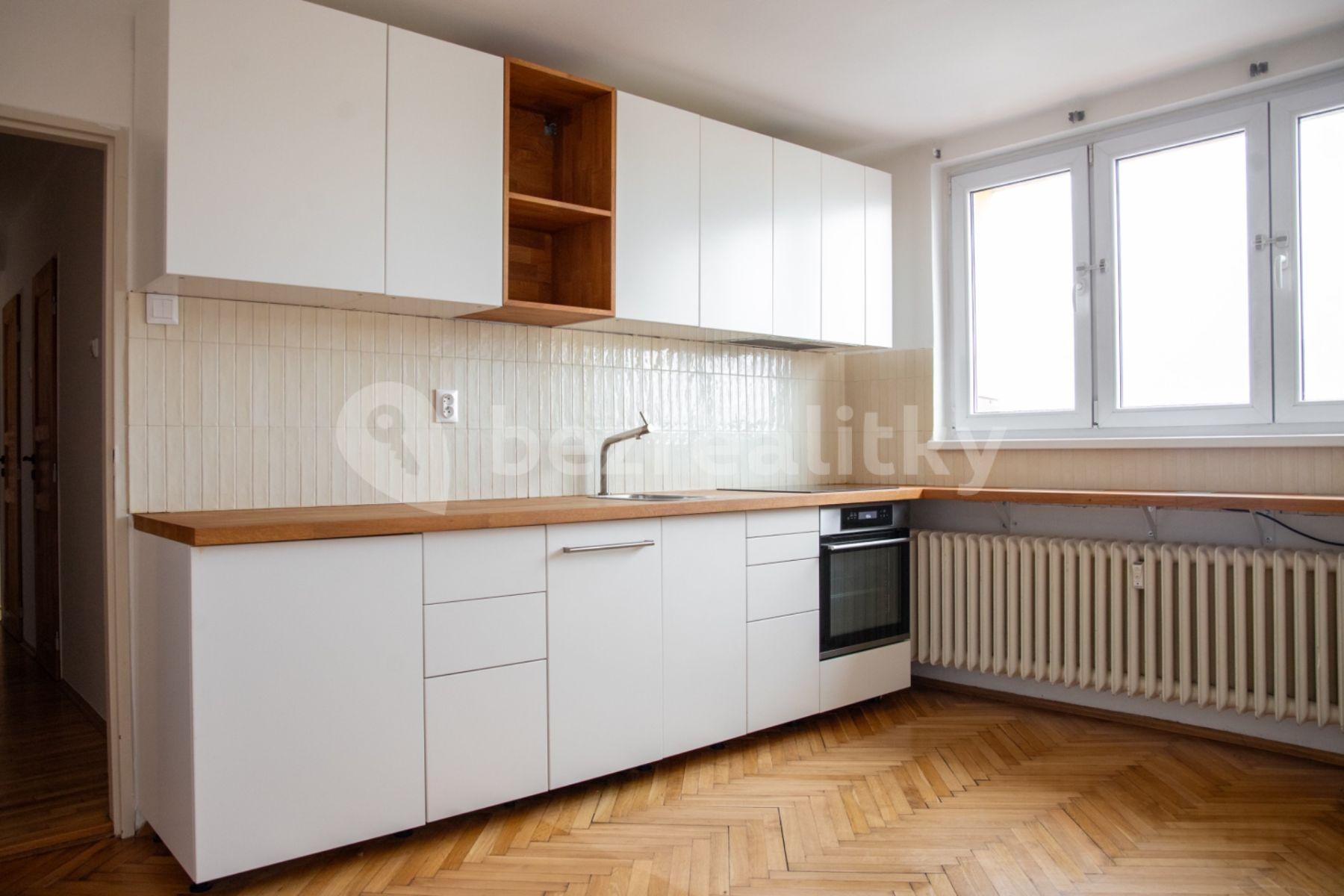 Pronájem bytu 2+kk 42 m², Přístavní, Praha, Praha