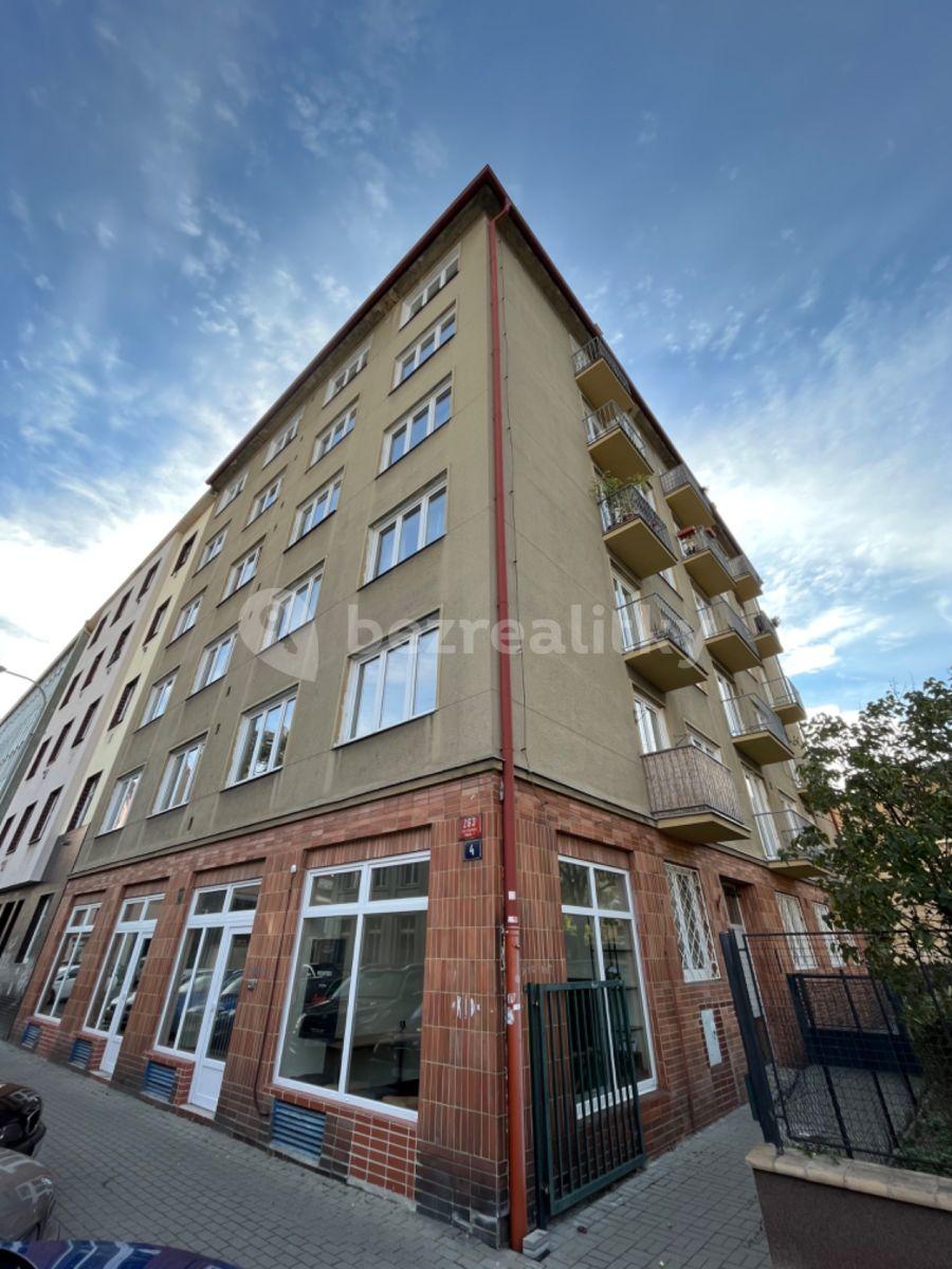 Pronájem bytu 2+kk 42 m², Přístavní, Praha, Praha