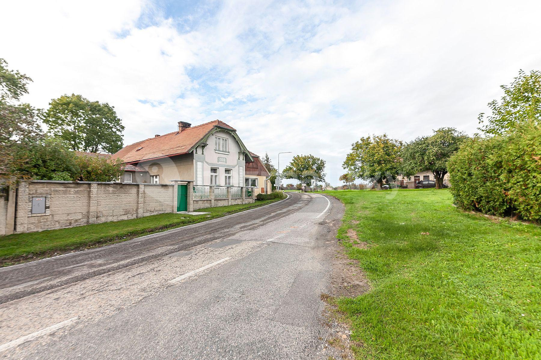 Prodej domu 314 m², pozemek 668 m², Jíkevská, Bobnice, Středočeský kraj