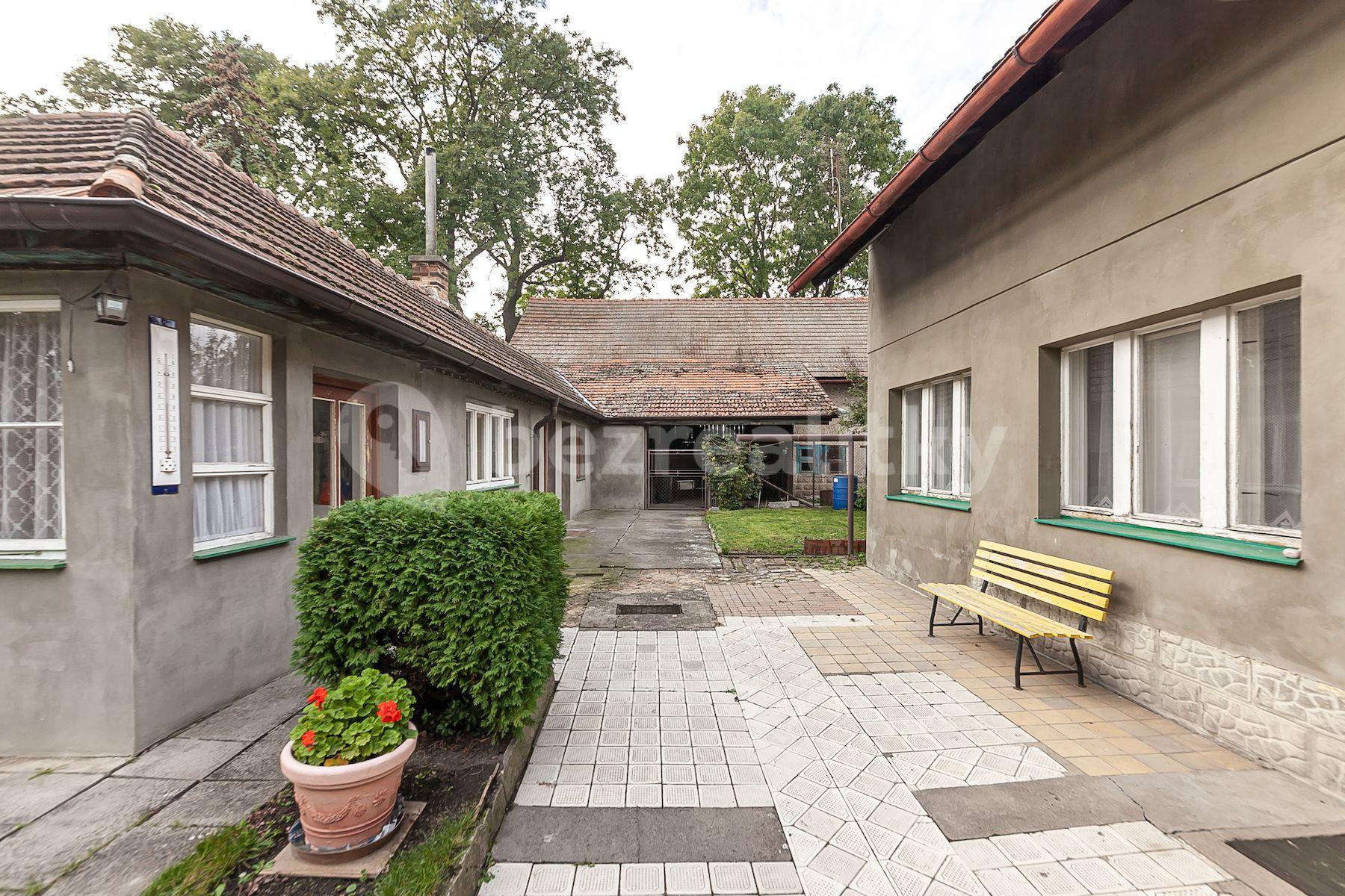 Prodej domu 314 m², pozemek 668 m², Jíkevská, Bobnice, Středočeský kraj