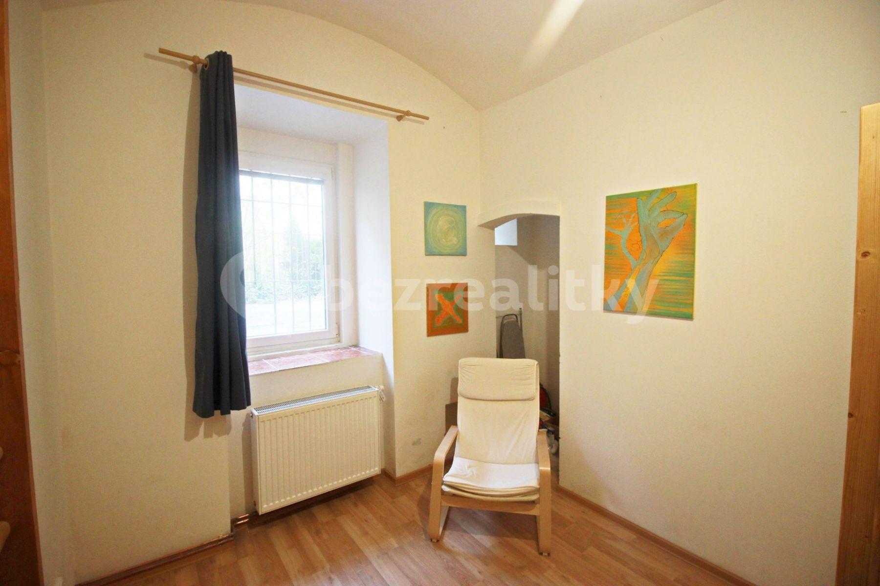 Prodej bytu 2+kk 35 m², Pod Kavalírkou, Praha, Praha