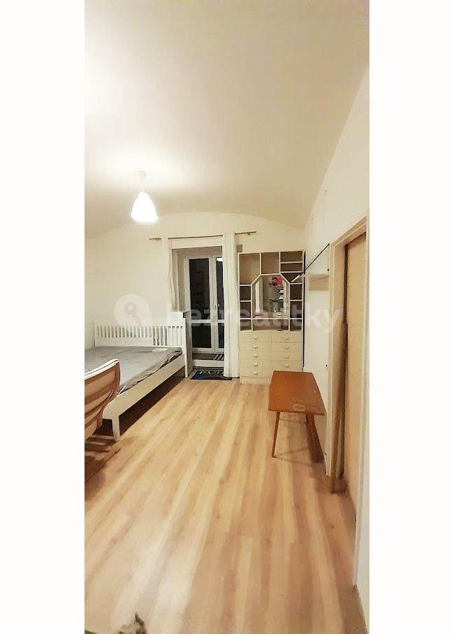 Prodej bytu 2+kk 35 m², Pod Kavalírkou, Praha, Praha