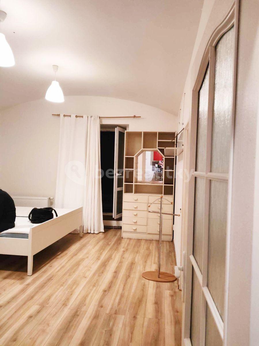 Prodej bytu 2+kk 35 m², Pod Kavalírkou, Praha, Praha