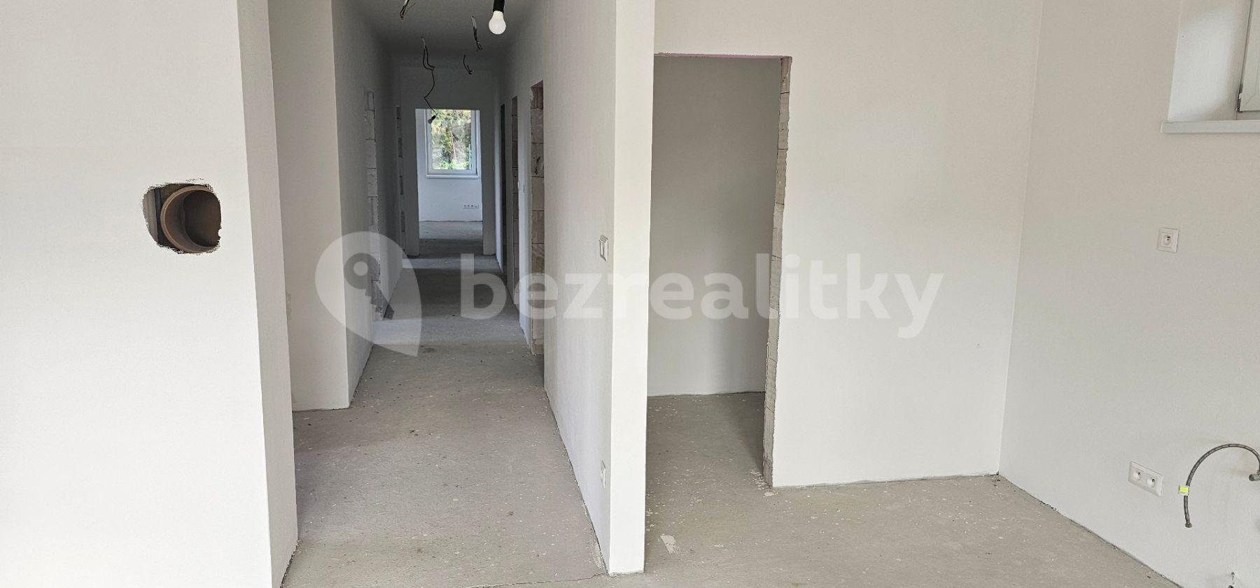 Prodej domu 112 m², pozemek 1.712 m², Podhorany, Nitriansky kraj