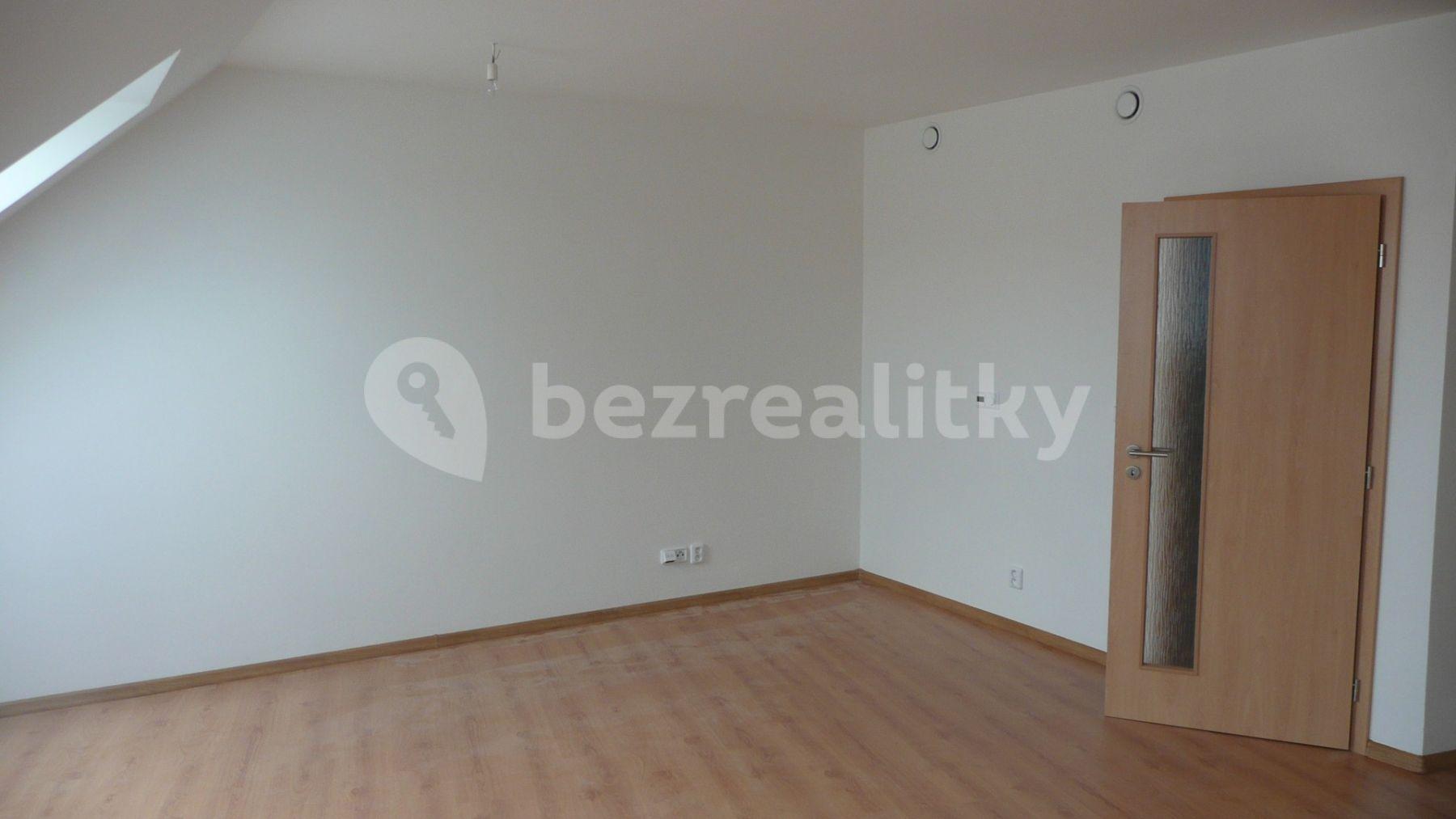 Pronájem bytu 2+kk 49 m², Masarykova, Modřice, Jihomoravský kraj