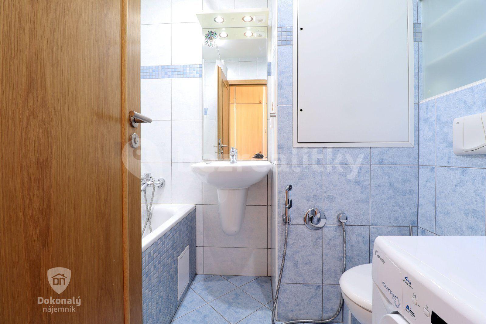 Pronájem bytu 2+kk 38 m², Třebenická, Praha, Praha