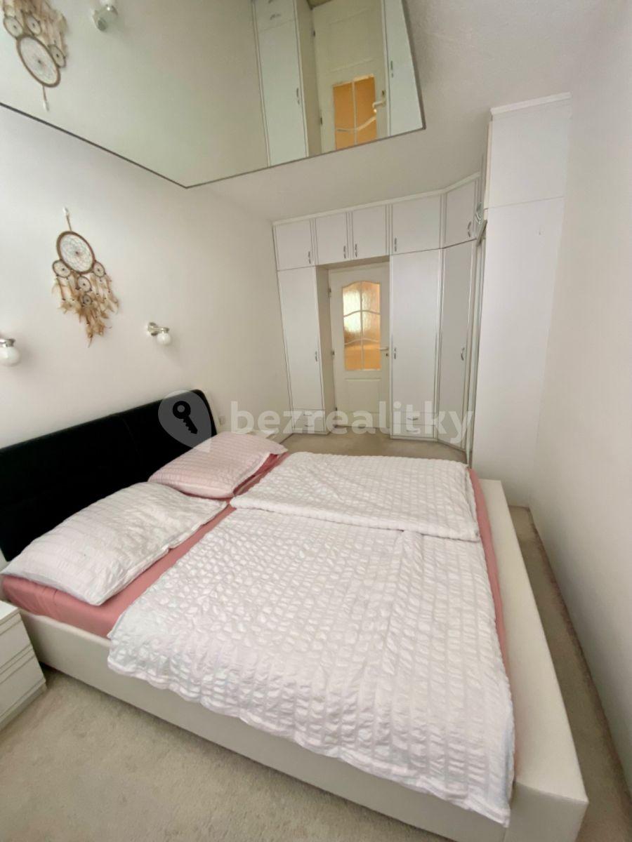 Prodej bytu 3+1 75 m², Bryksova, Praha, Praha