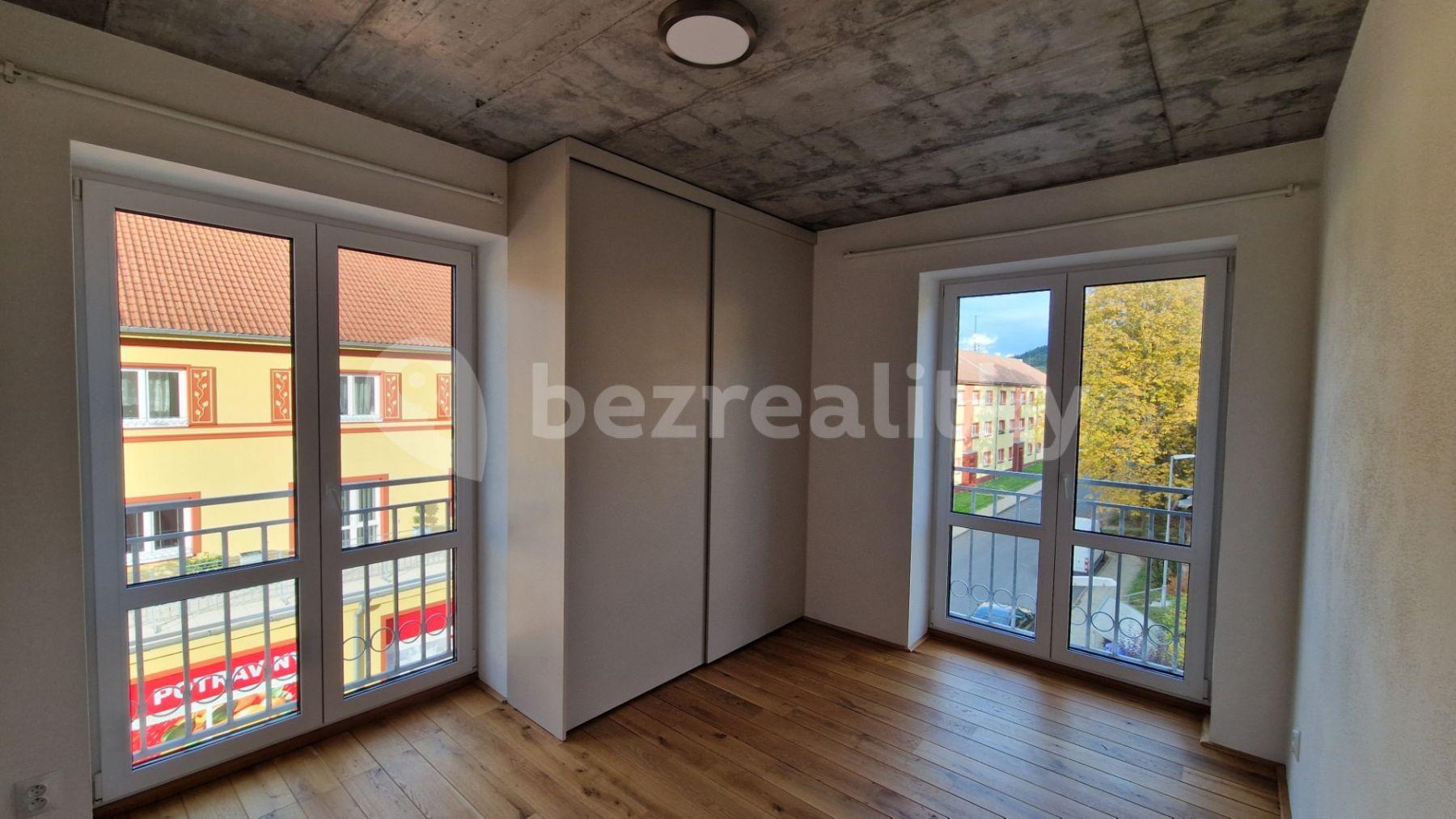 Pronájem bytu 3+kk 77 m², nám. Míru, Březová, Karlovarský kraj