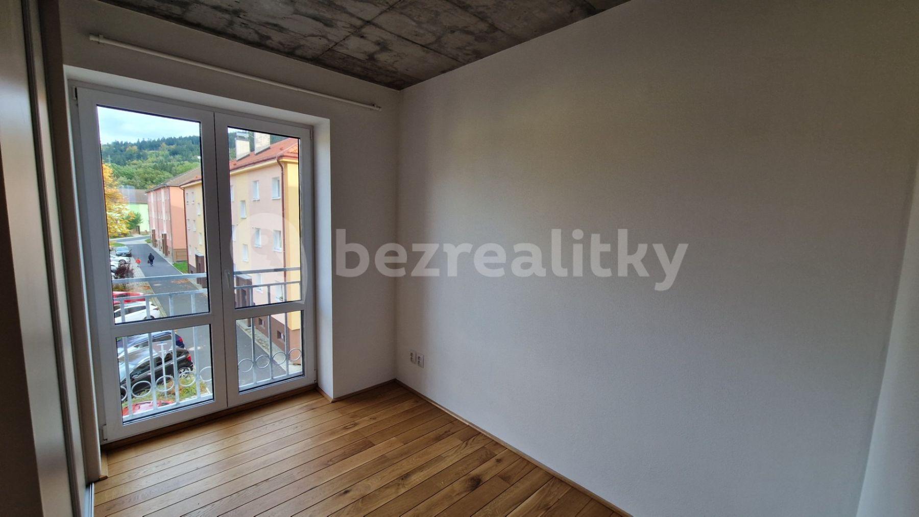 Pronájem bytu 3+kk 77 m², nám. Míru, Březová, Karlovarský kraj