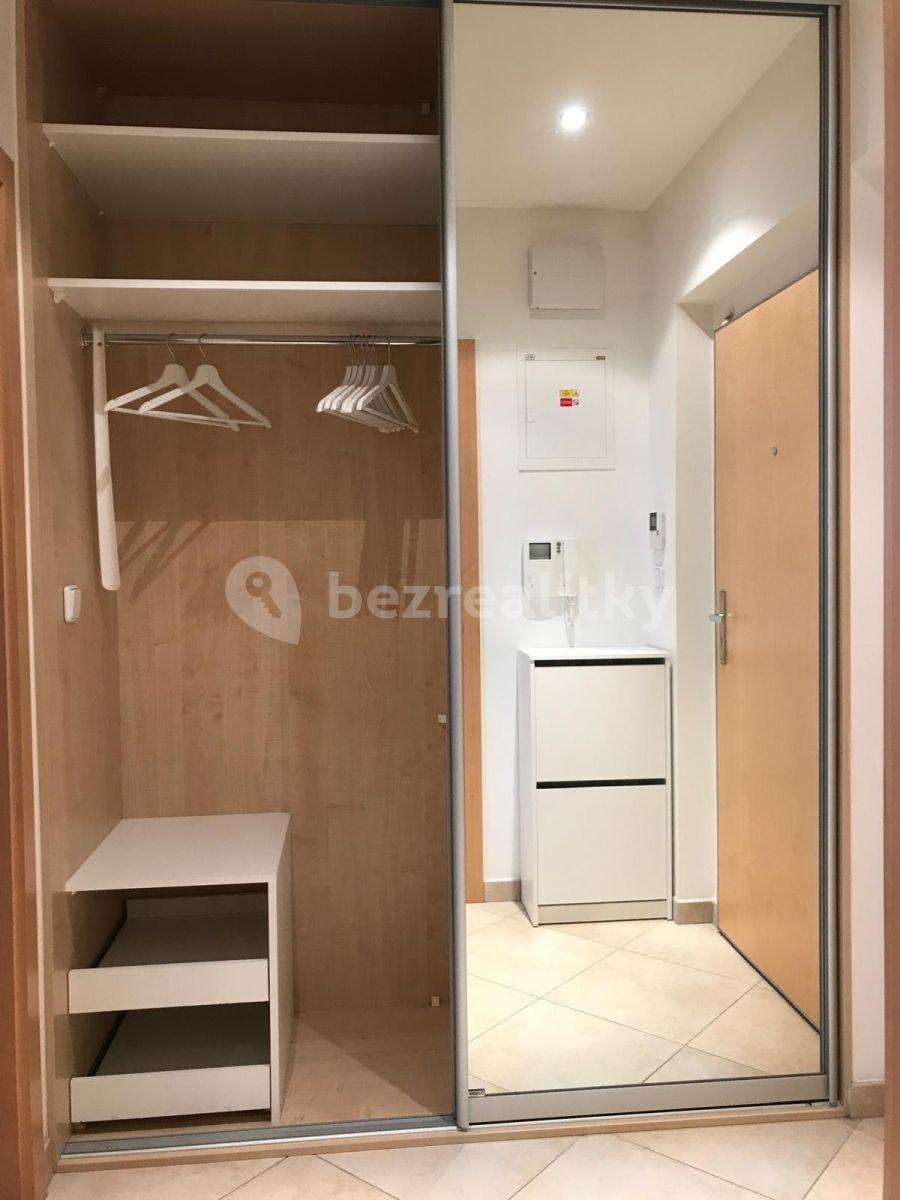 Pronájem bytu 1+kk 39 m², Tlumačovská, Praha, Praha