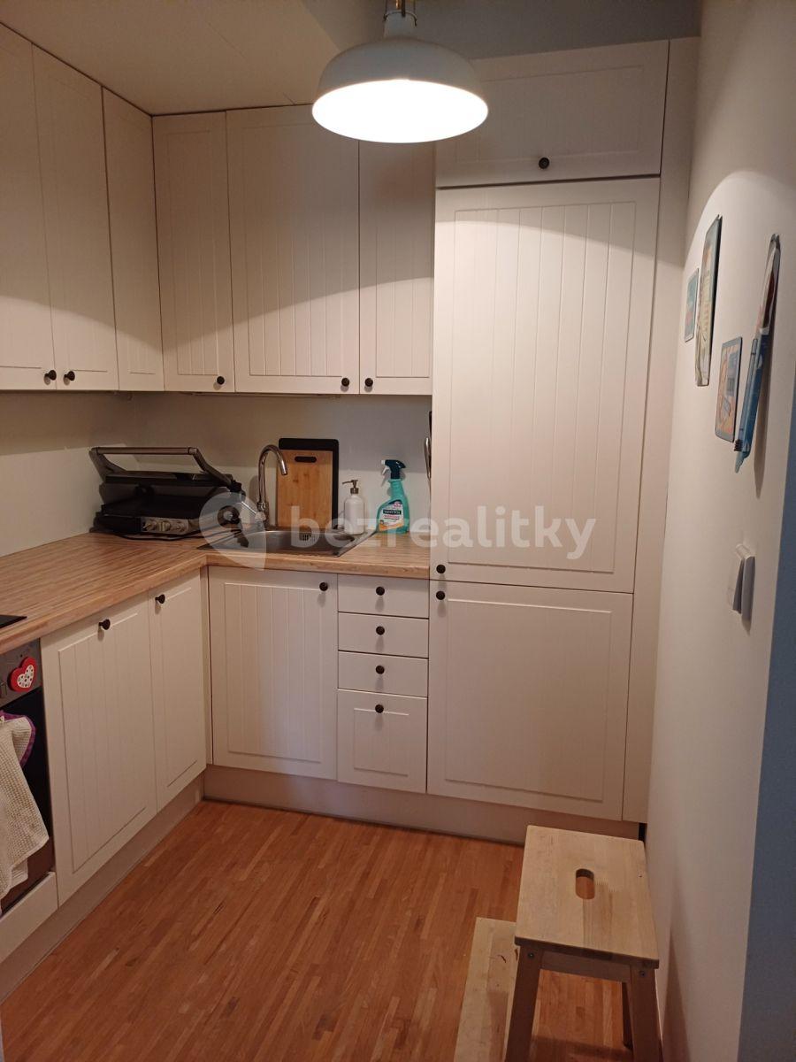 Pronájem bytu 2+kk 40 m², U Libeňského pivovaru, Praha, Praha