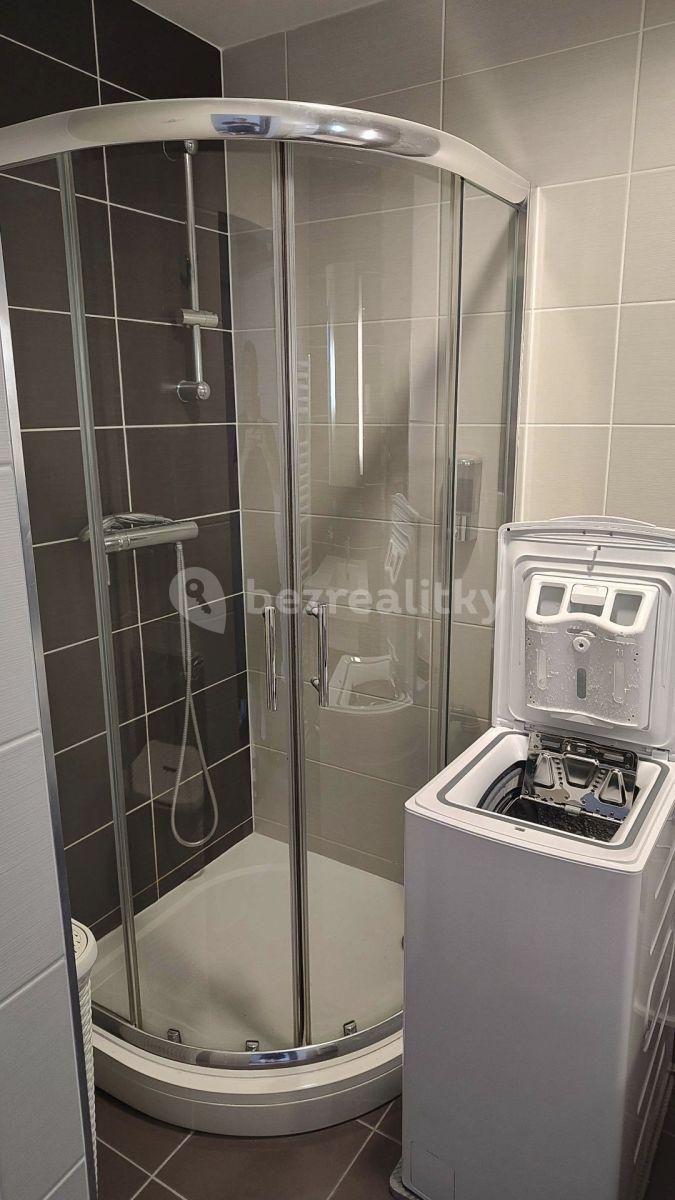 Pronájem bytu 1+kk 22 m², Suchdolské náměstí, Praha, Praha