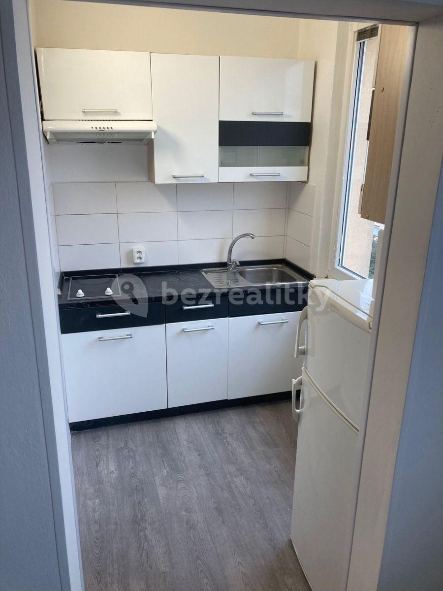 Pronájem bytu 1+kk 31 m², Brodského, Praha, Praha