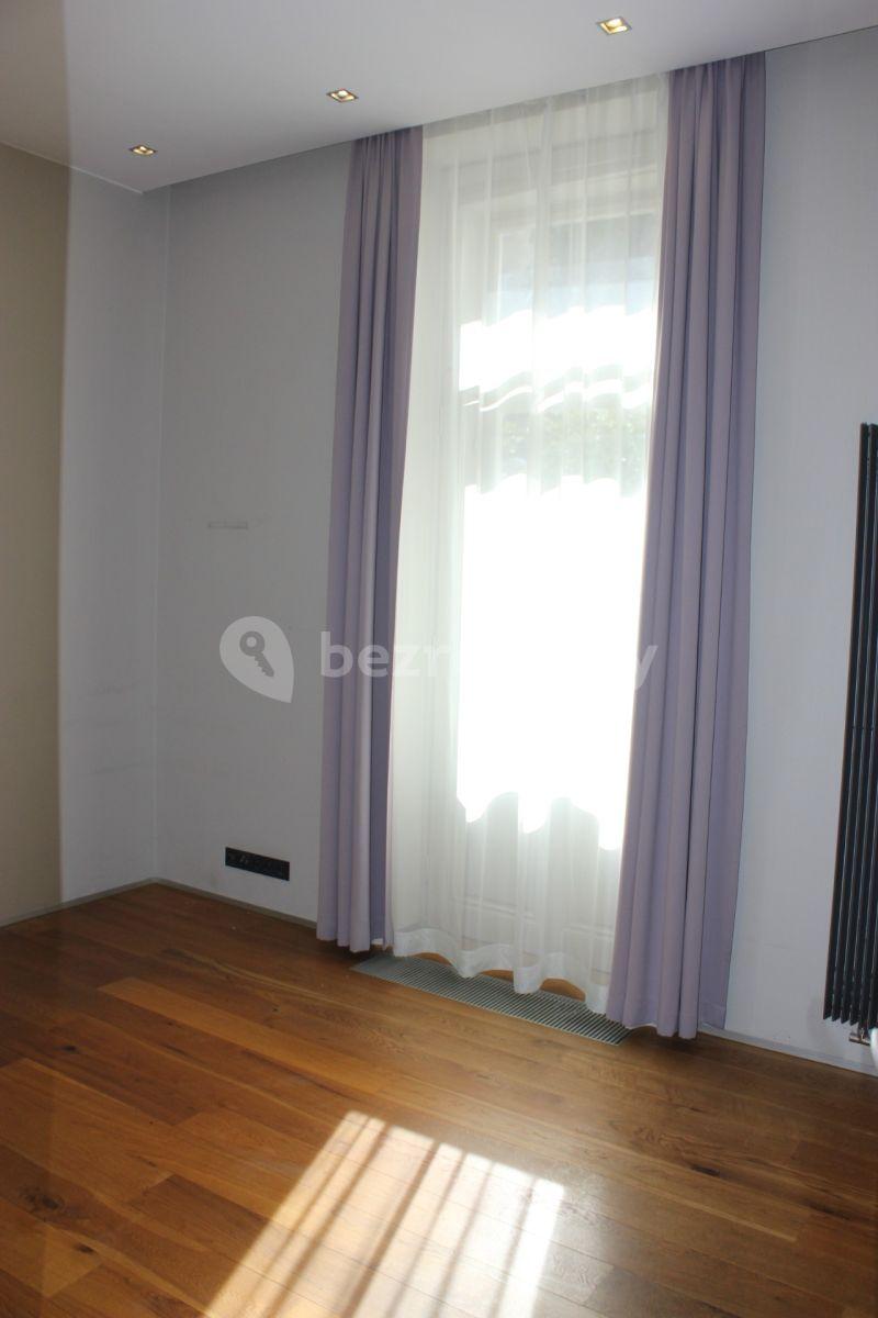 Pronájem bytu 2+kk 57 m², U Rajské zahrady, Praha, Praha