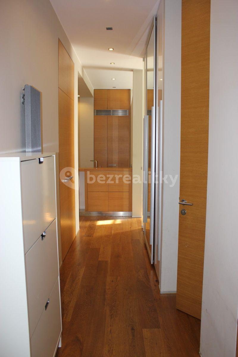 Pronájem bytu 2+kk 57 m², U Rajské zahrady, Praha, Praha