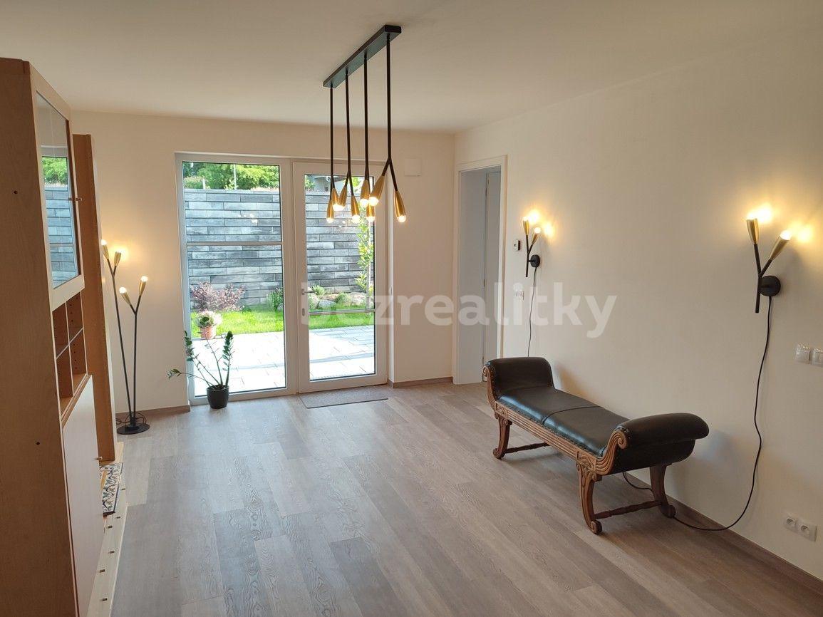 Pronájem bytu 3+kk 73 m², Nad Rybníkem, Herink, Středočeský kraj