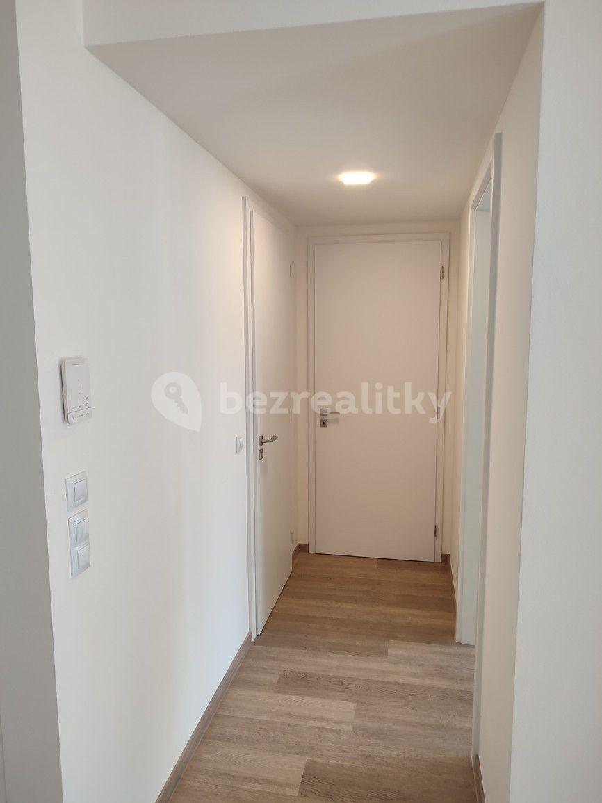 Pronájem bytu 3+kk 73 m², Nad Rybníkem, Herink, Středočeský kraj