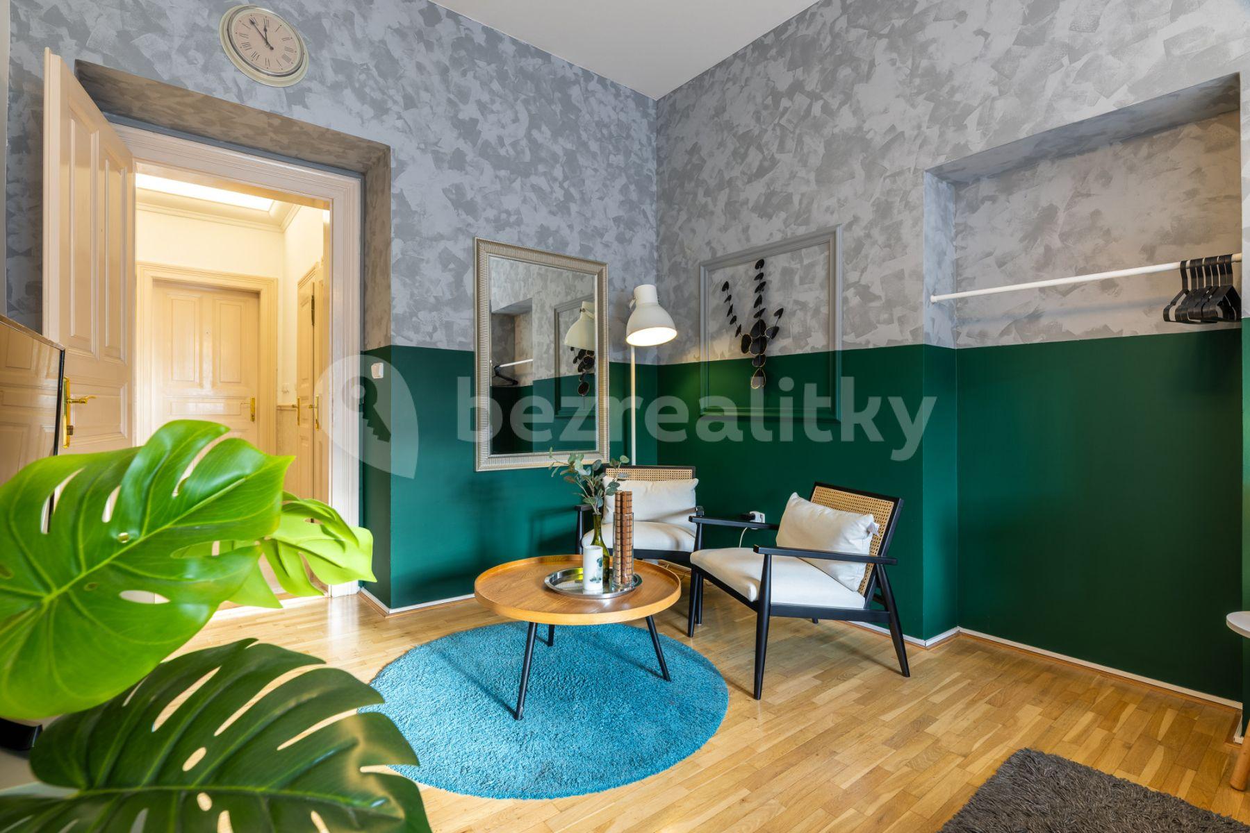 Pronájem bytu 1+1 160 m², Ruská, Praha, Praha