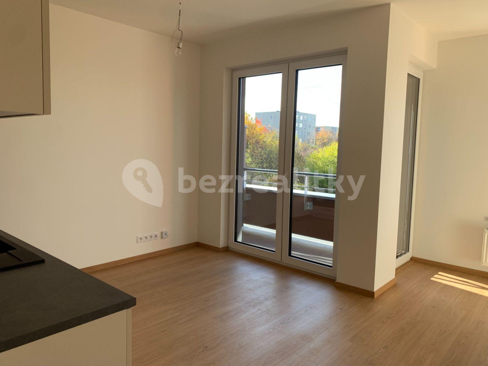 Pronájem bytu 1+kk 30 m², Šternovská, Praha, Praha