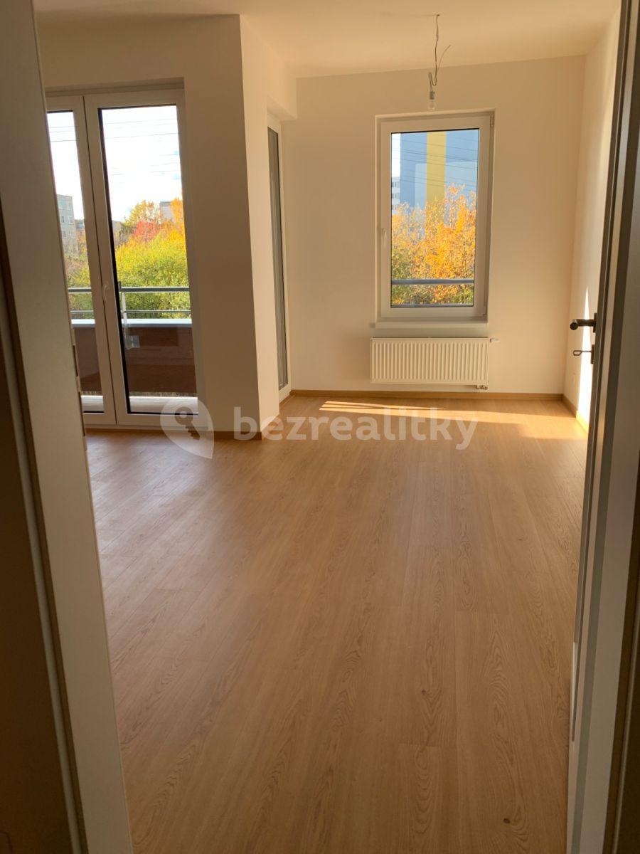 Pronájem bytu 1+kk 30 m², Šternovská, Praha, Praha