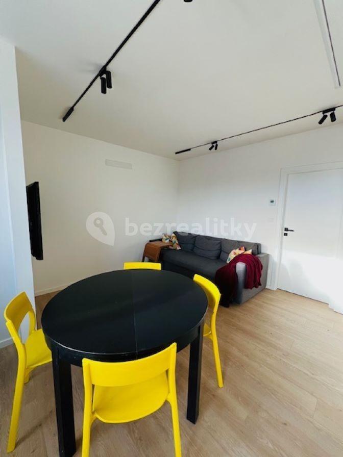 Pronájem bytu 3+kk 70 m², Budějovická, Praha, Praha