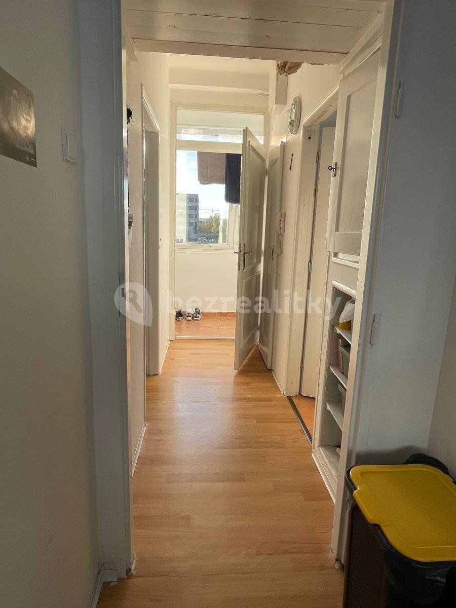 Pronájem bytu 2+kk 35 m², Osadní, Praha, Praha