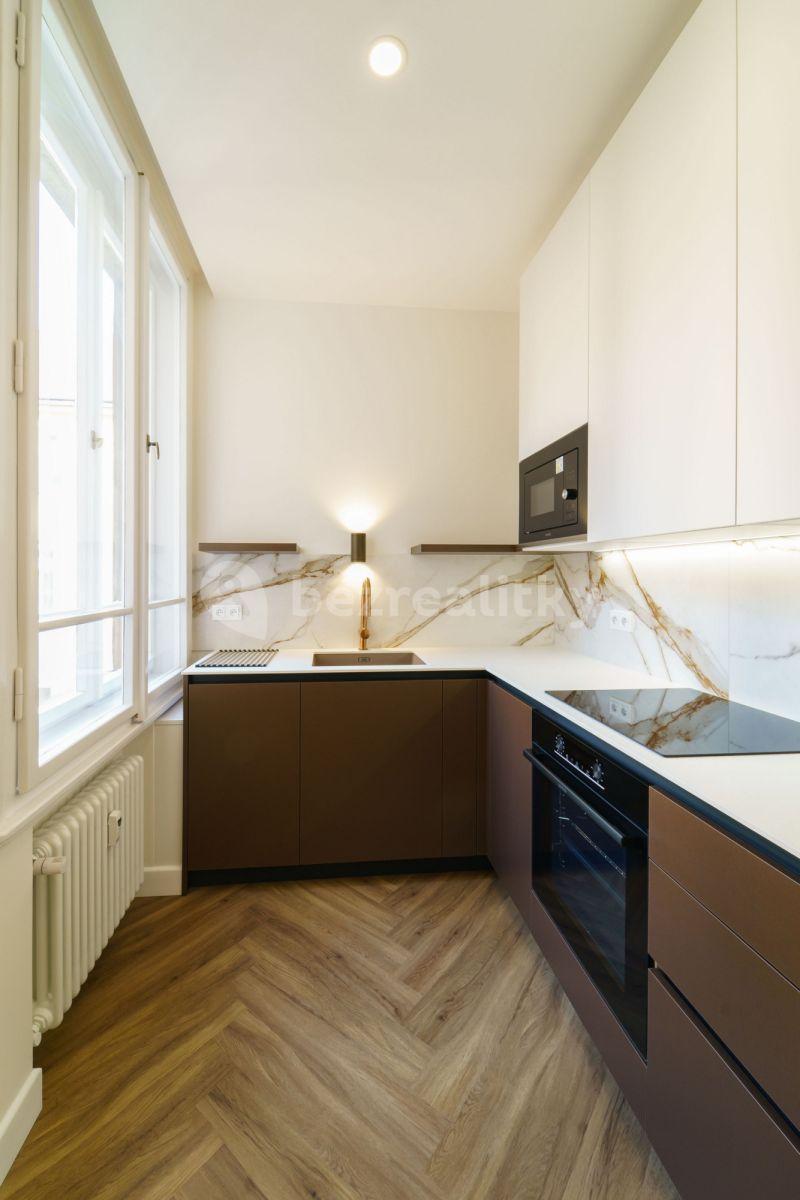 Pronájem bytu 1+1 28 m², Vojtěšská, Praha, Praha