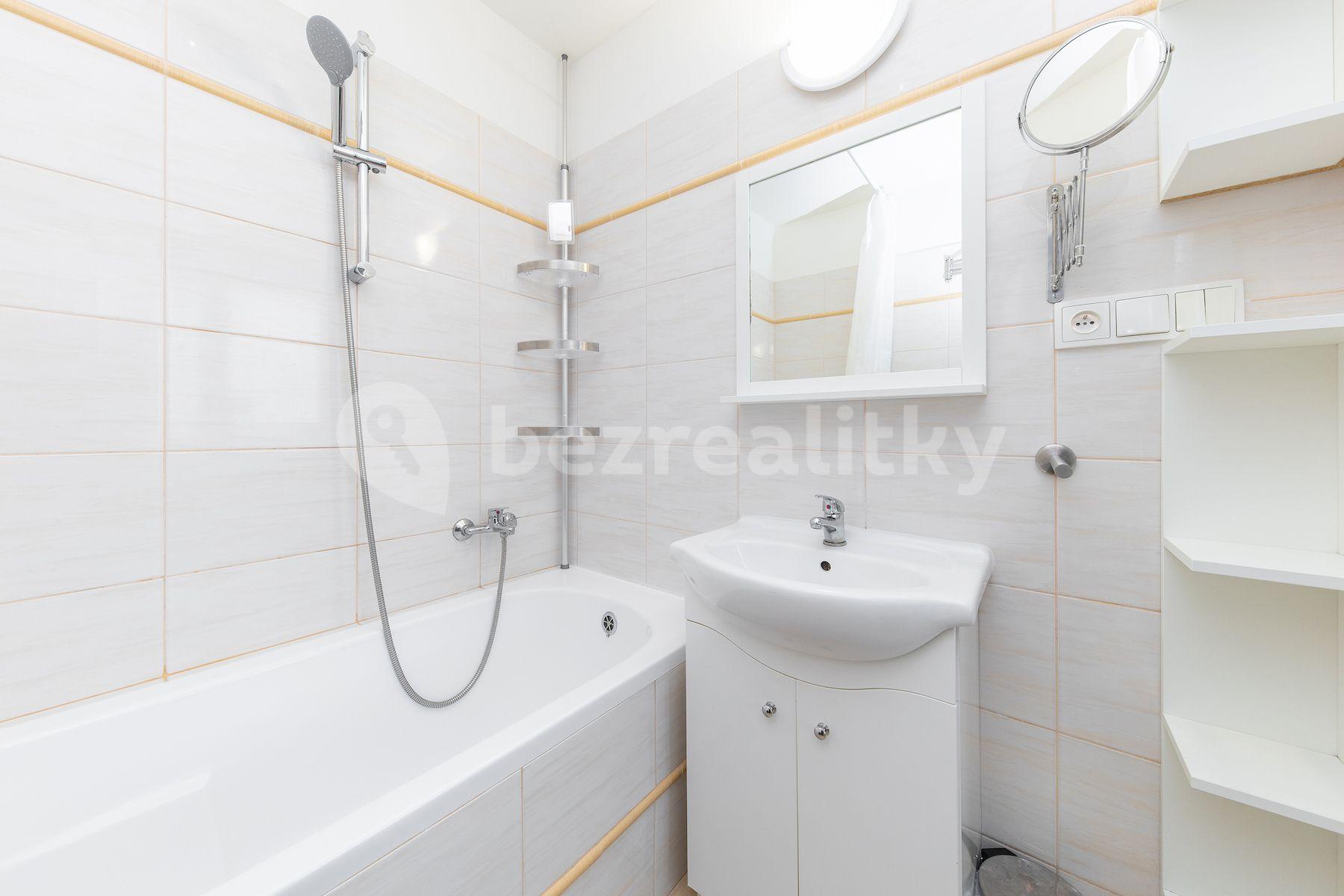 Prodej bytu 3+1 67 m², kpt. Jaroše, Olomouc, Olomoucký kraj