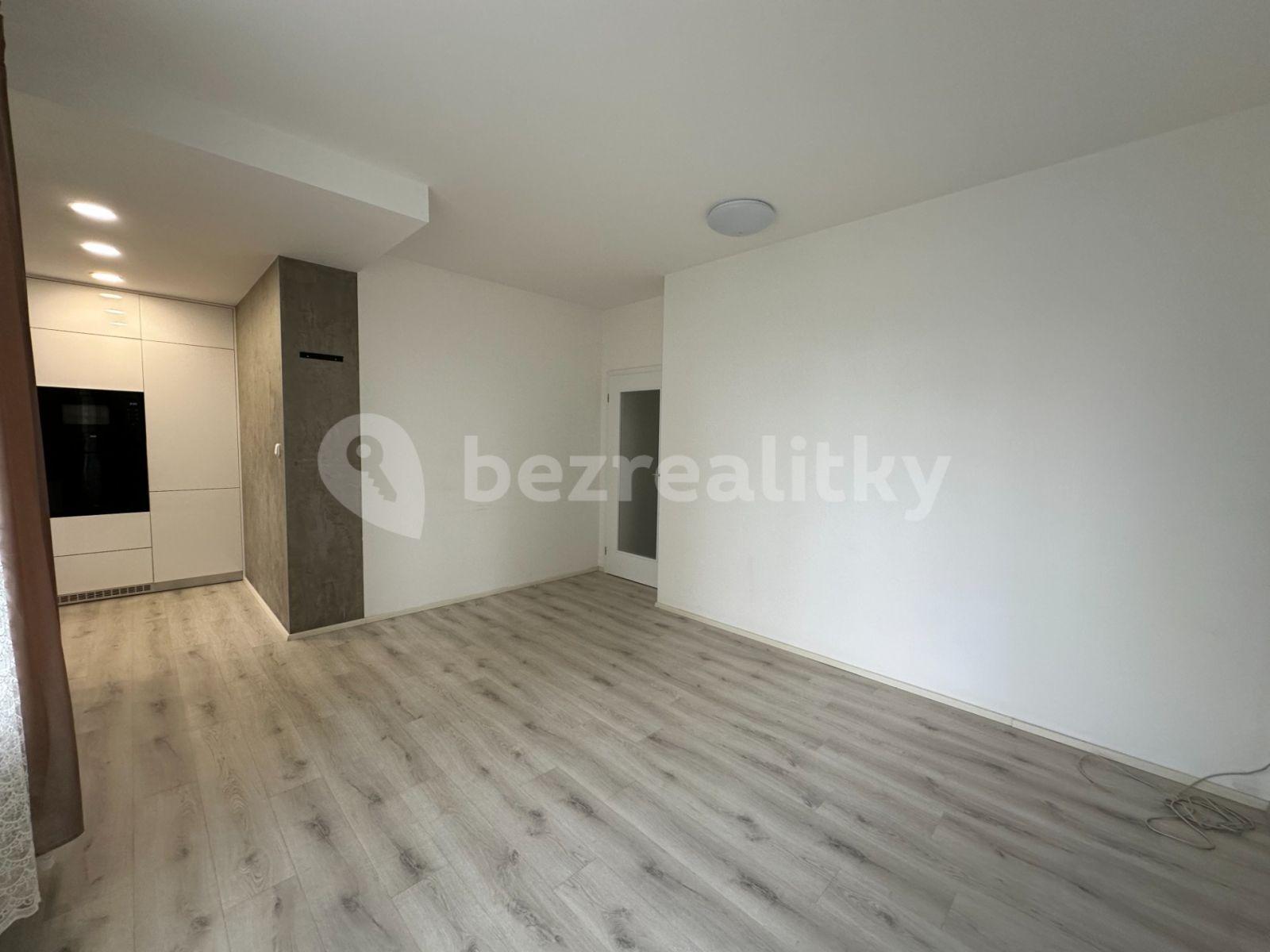 Pronájem bytu 3+kk 65 m², Klementova, Praha, Praha