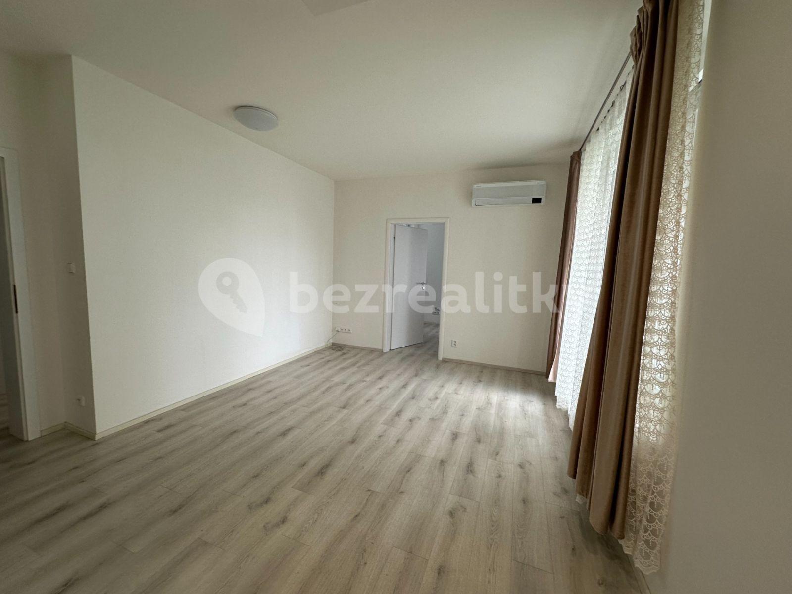 Pronájem bytu 3+kk 65 m², Klementova, Praha, Praha