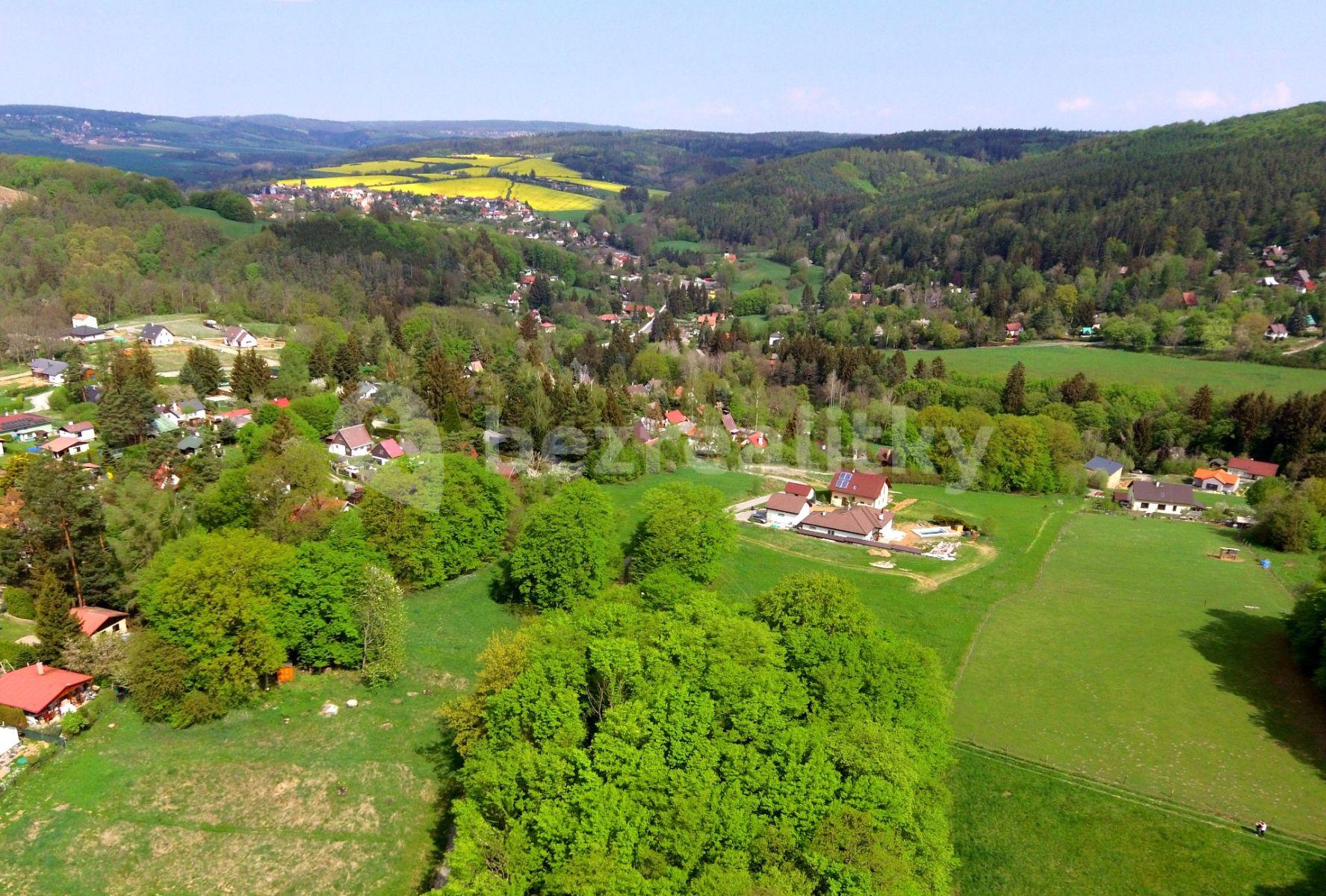 Prodej pozemku 12.376 m², osada Na Hradcích, Stříbrná Skalice, Středočeský kraj