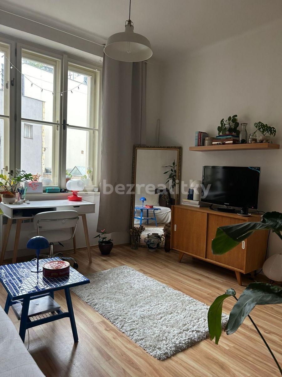 Pronájem bytu 1+kk 25 m², Oblouková, Praha, Praha