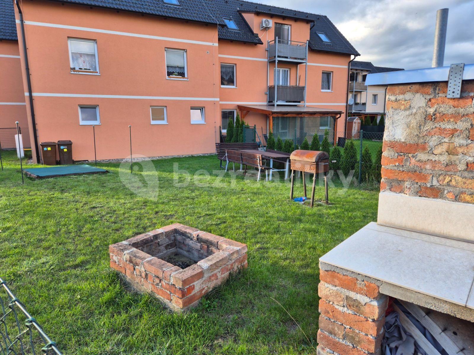 Pronájem bytu 3+kk 69 m², Kubišova, Nehvizdy, Středočeský kraj