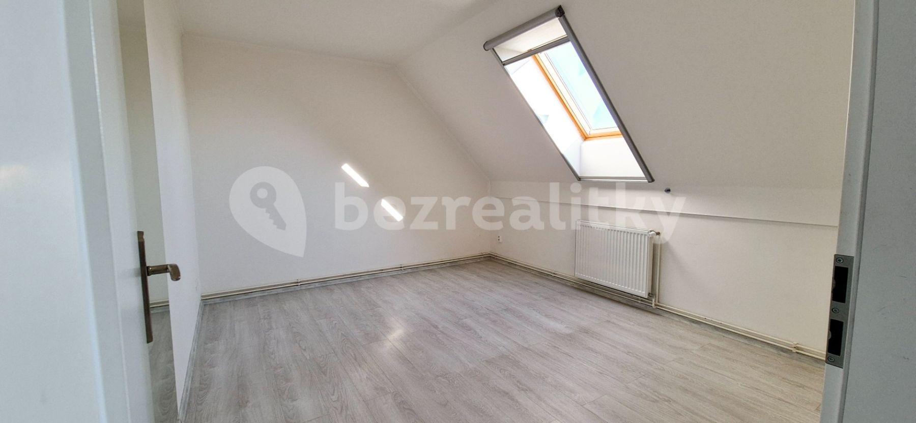 Pronájem bytu 3+kk 69 m², Kubišova, Nehvizdy, Středočeský kraj