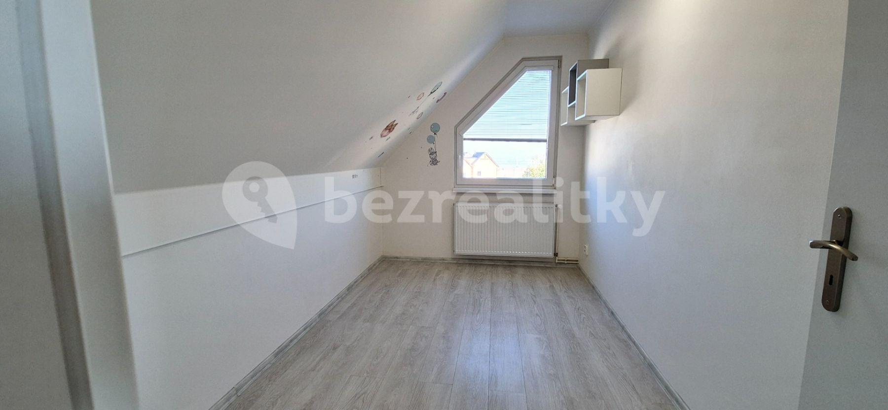 Pronájem bytu 3+kk 69 m², Kubišova, Nehvizdy, Středočeský kraj